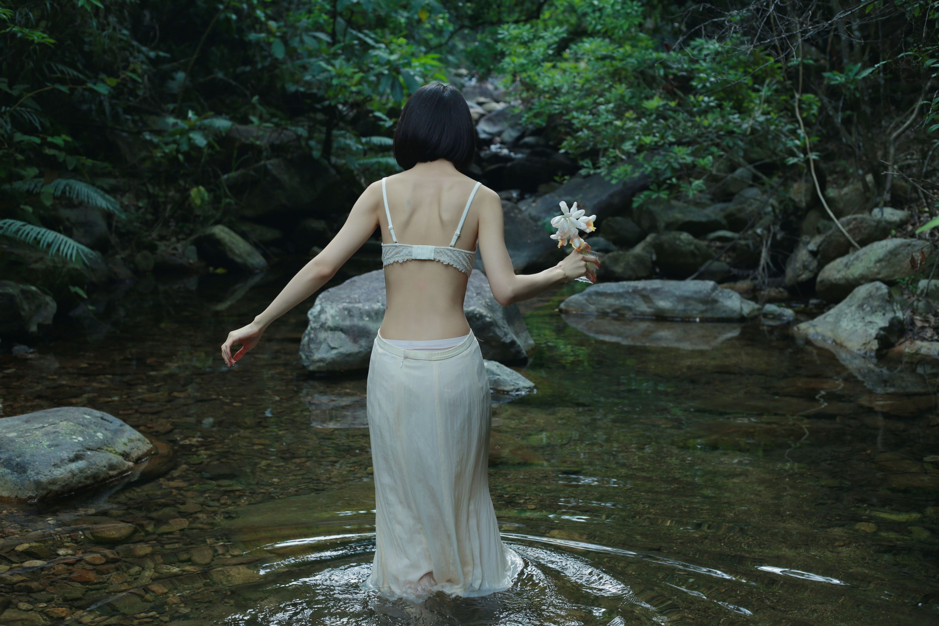 《小溪的时光》[32P] 插图2