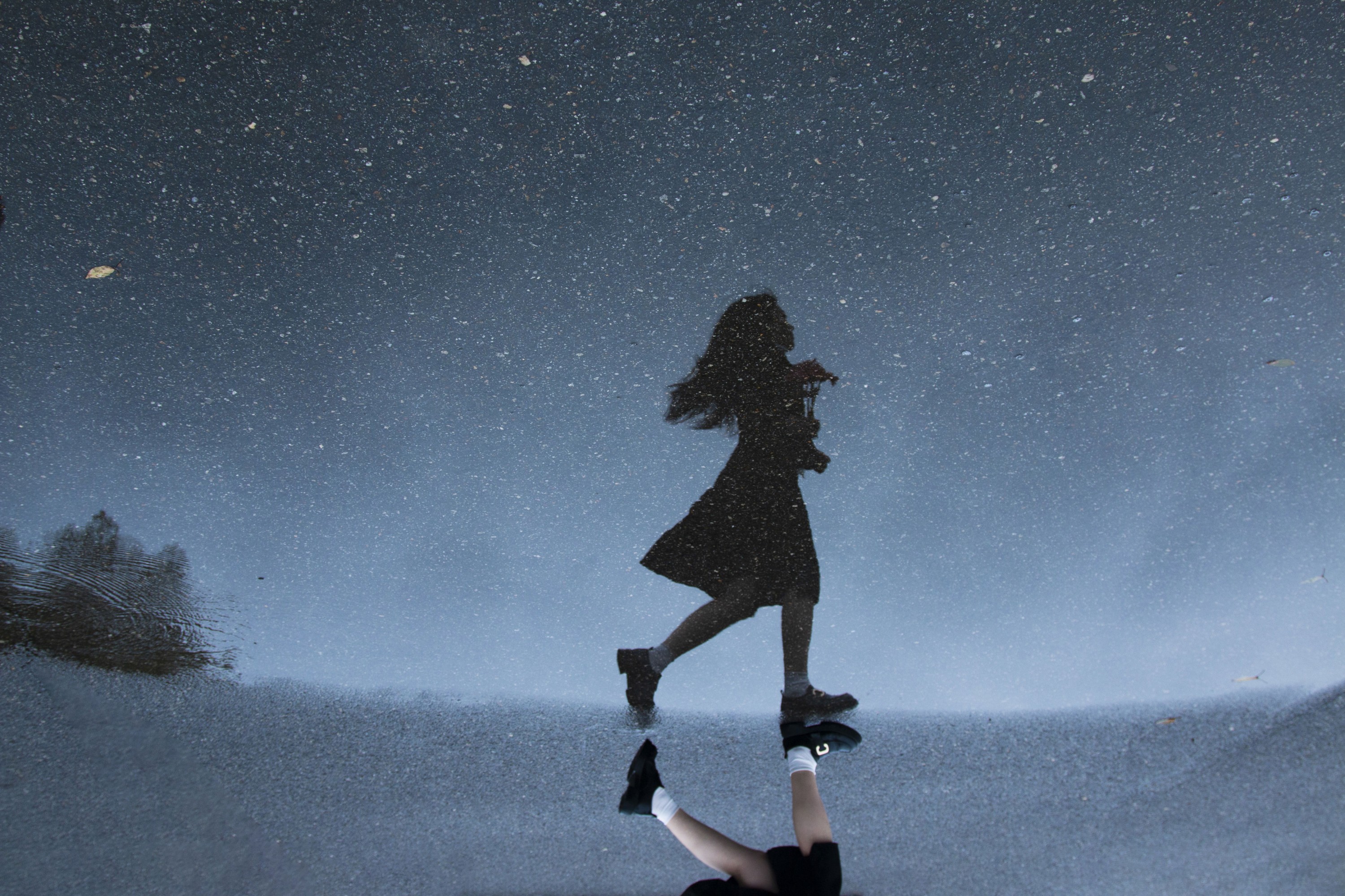 《雨后》[22P] 插图3