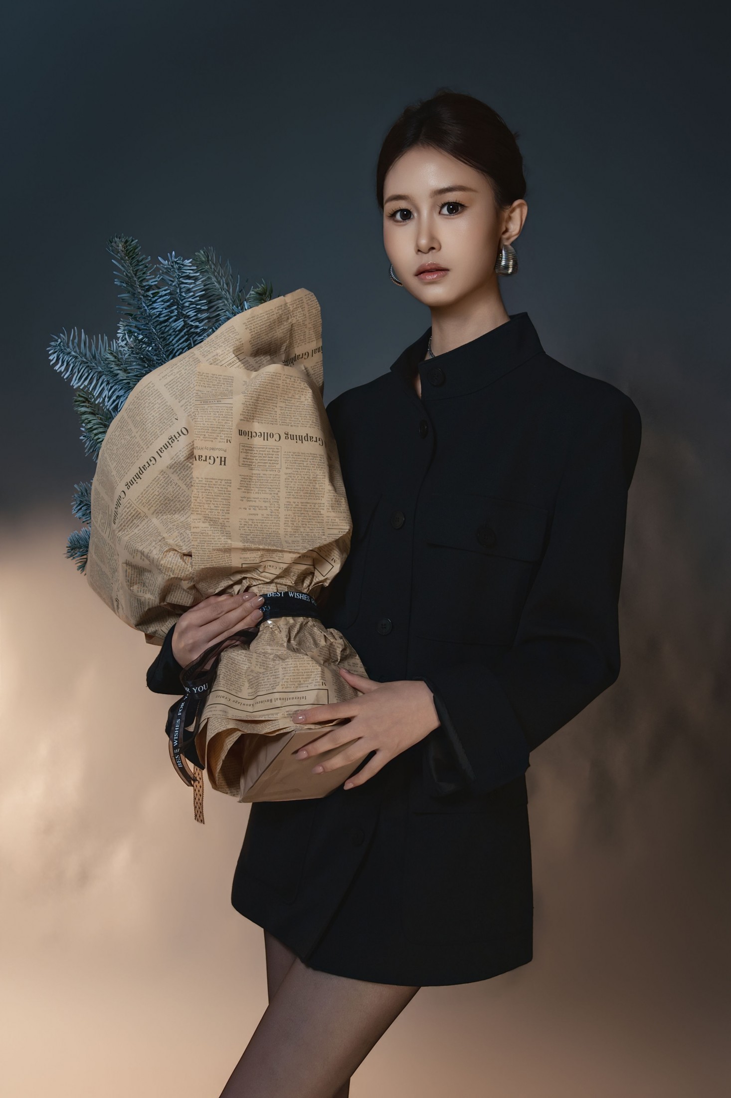 Lili - 《圣诞写真》[20P]-66COS