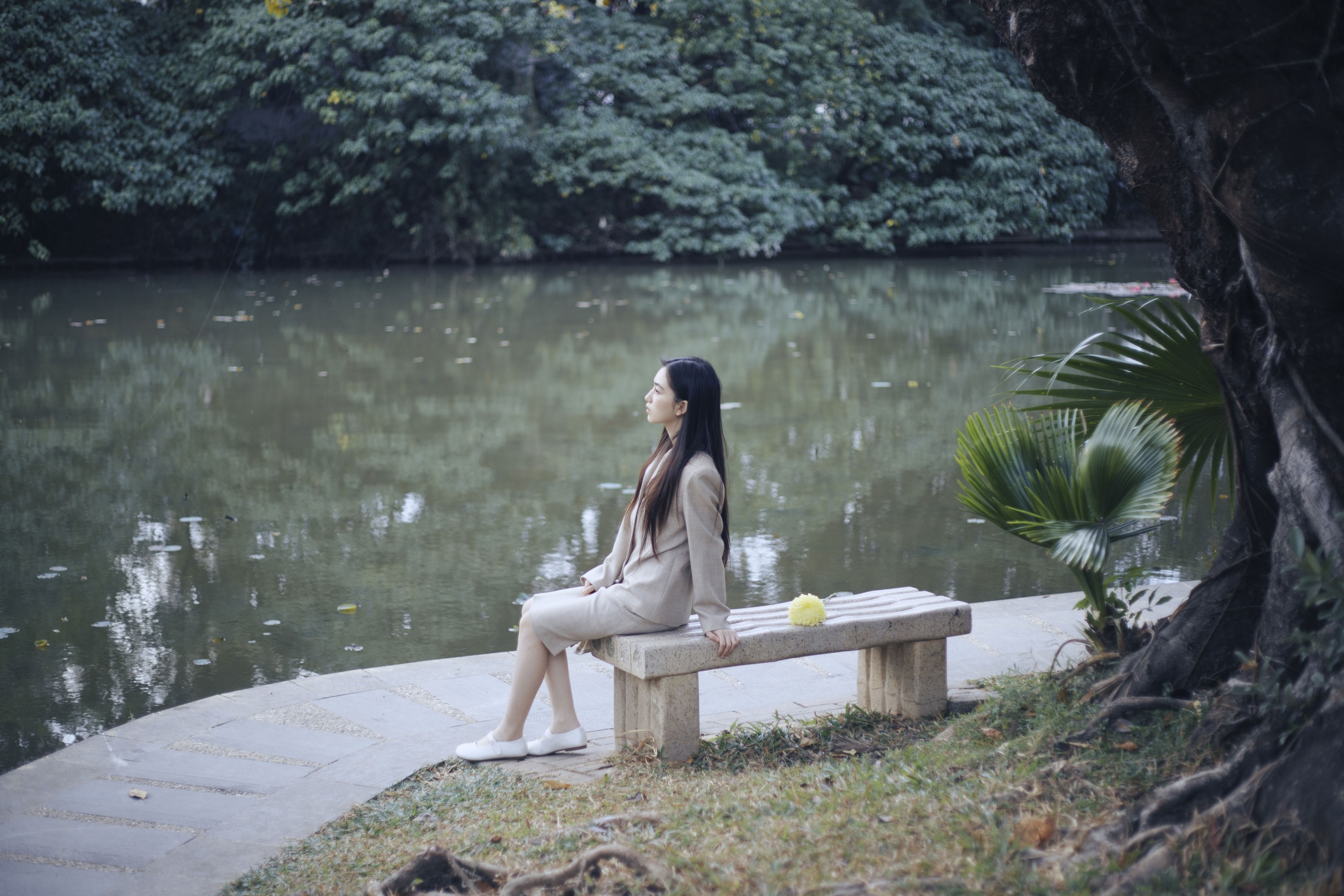 《她不羁的脸像天色将晚》[13P]-66COS