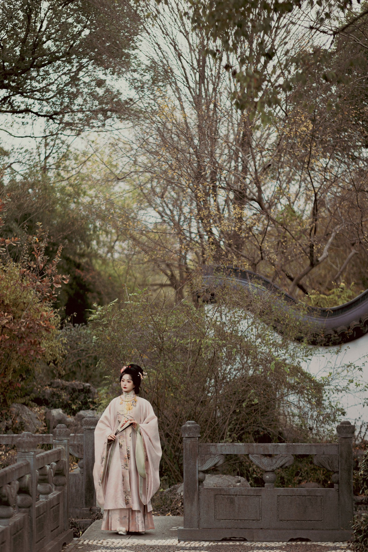 璐璐haley - 《江南晚秋》[36P]-66COS