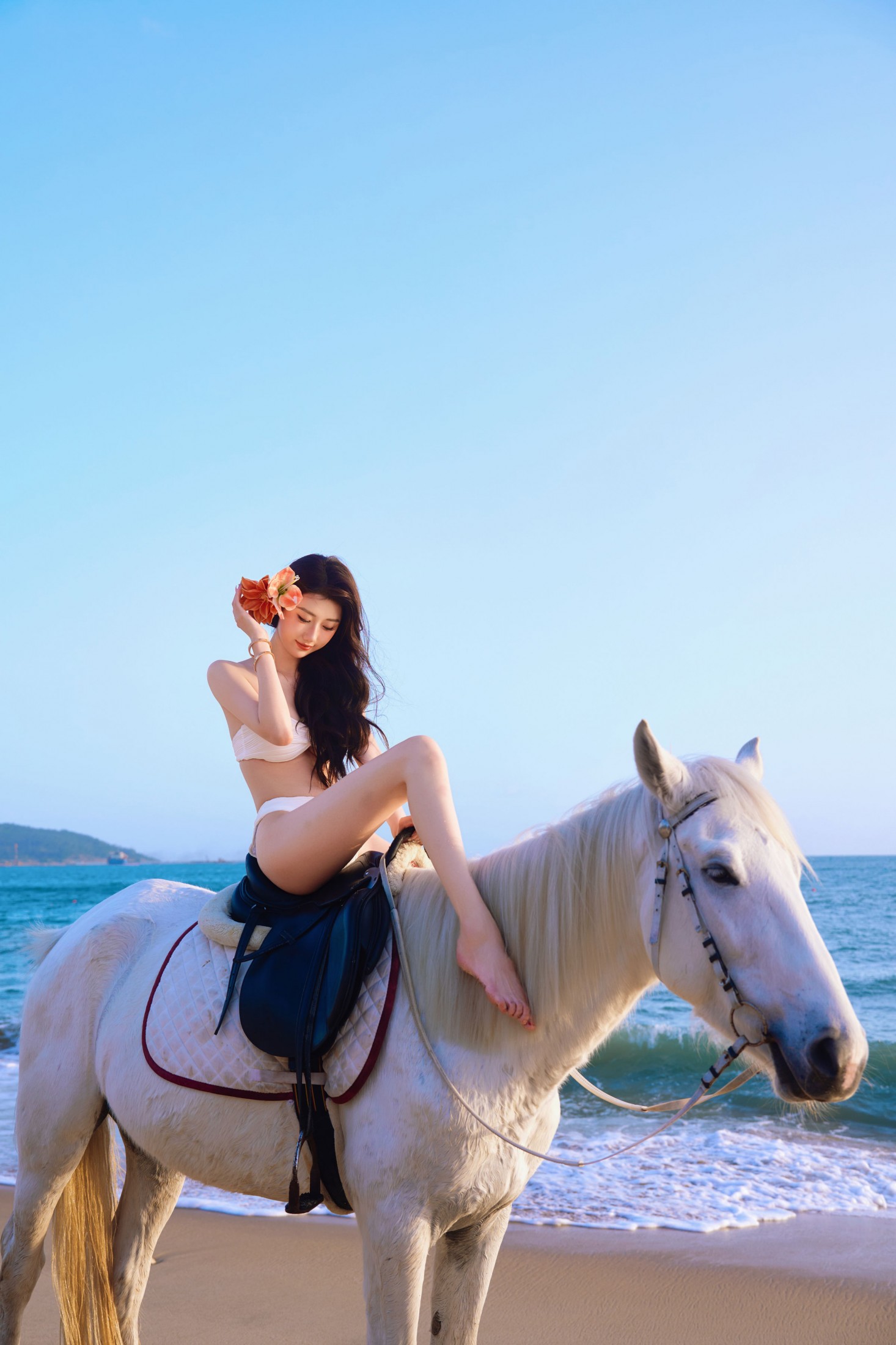 《白马比基尼》[11P] 插图3