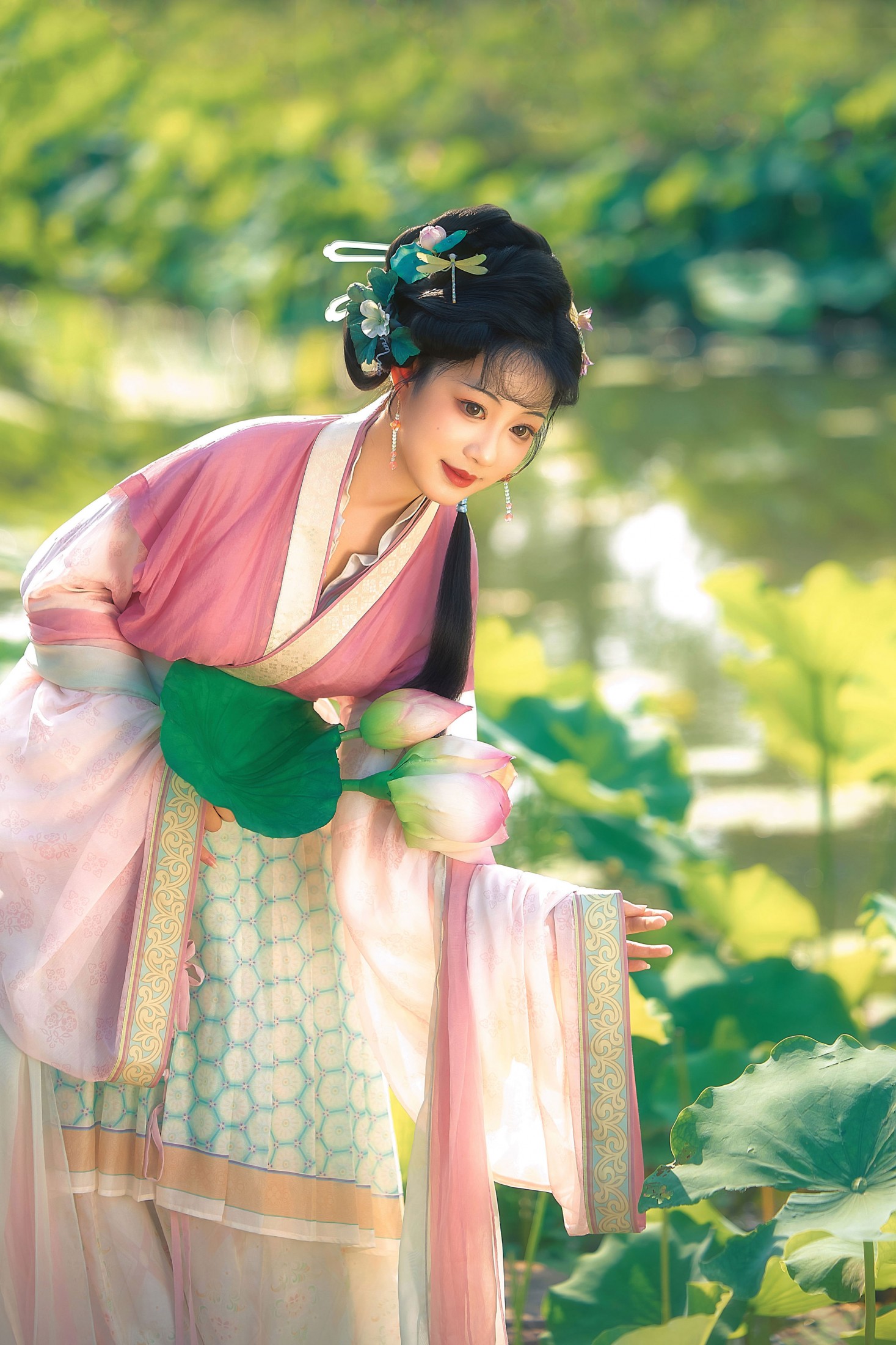 赵噗噗 - 《宋制与荷》[17P]-66COS