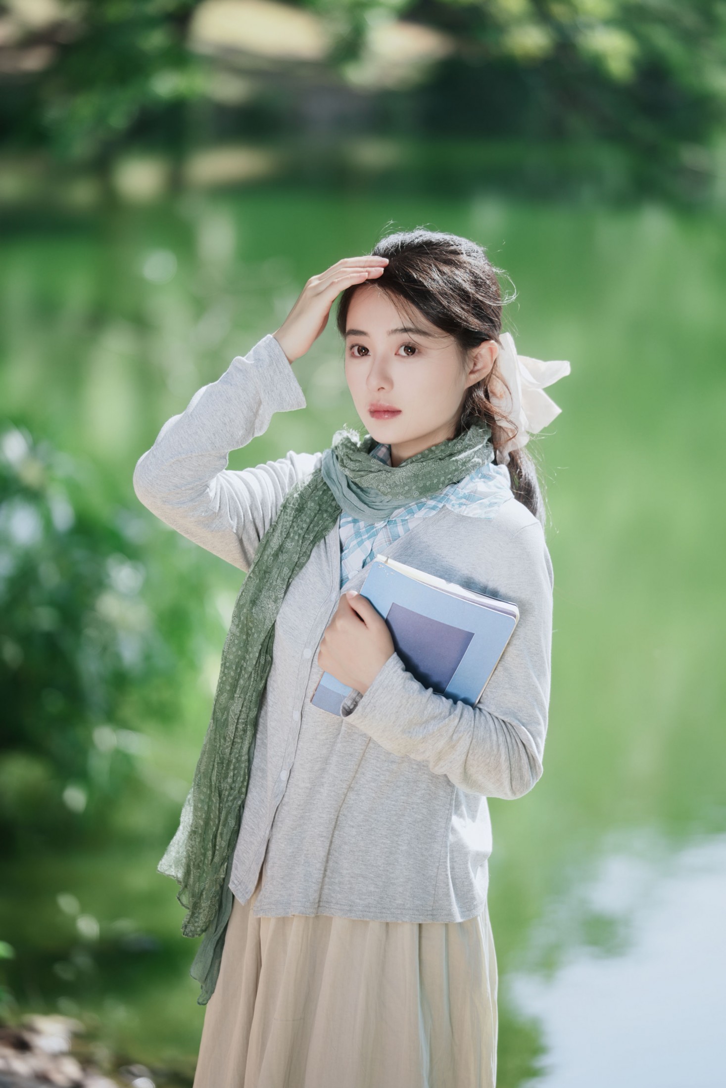 尼古拉斯依 - 《风掠过湖面，把春天揉进镜头里。》[16P] 插图4