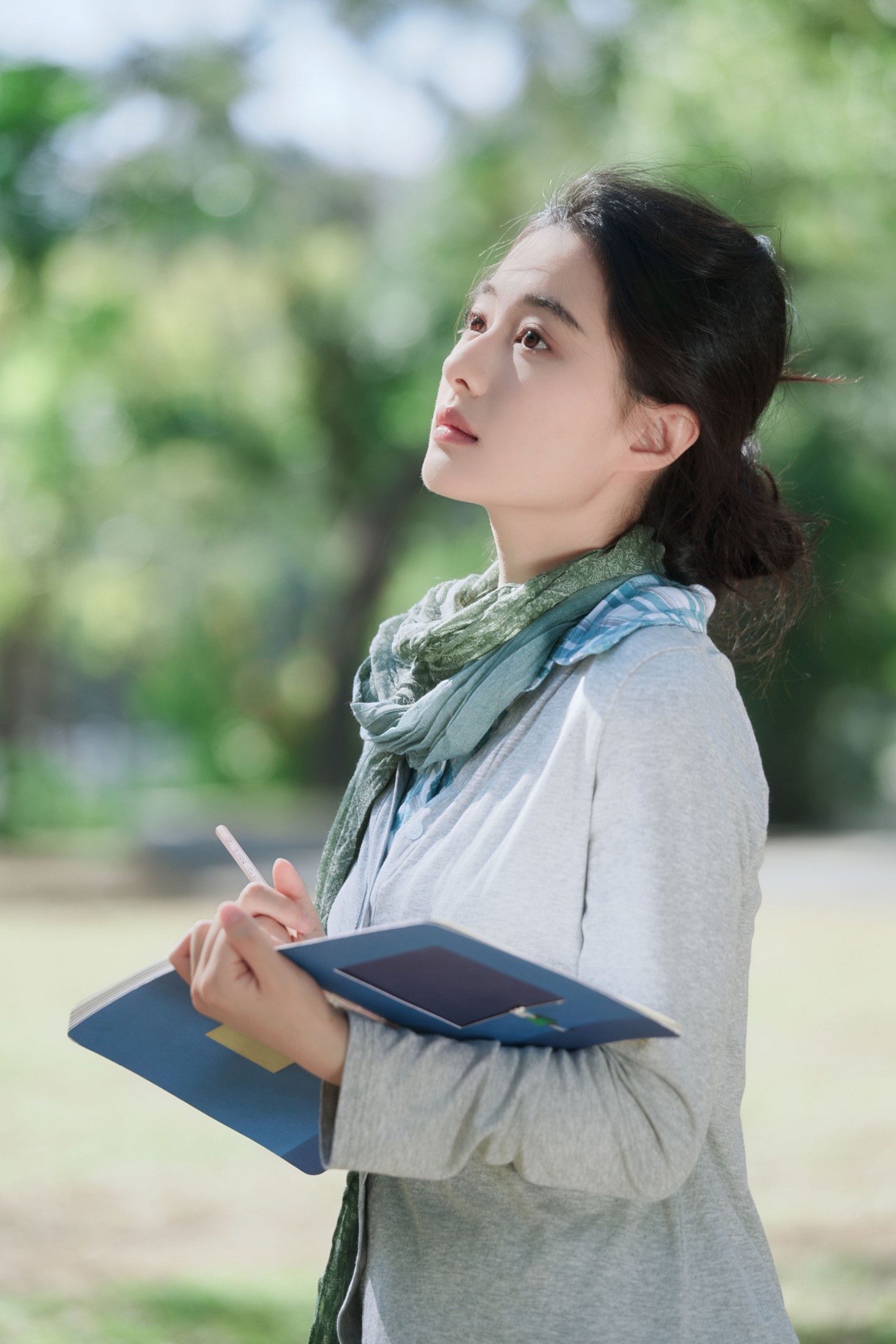 尼古拉斯依 - 《风掠过湖面，把春天揉进镜头里。》[16P] 插图2