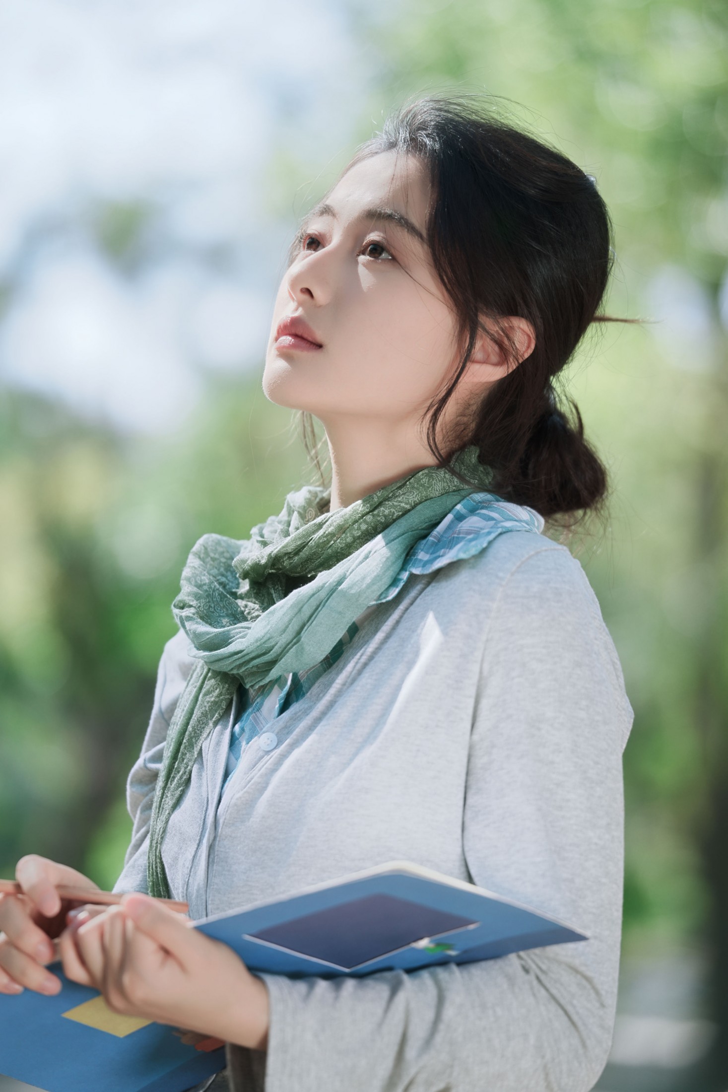 尼古拉斯依 - 《风掠过湖面，把春天揉进镜头里。》[16P] 插图3