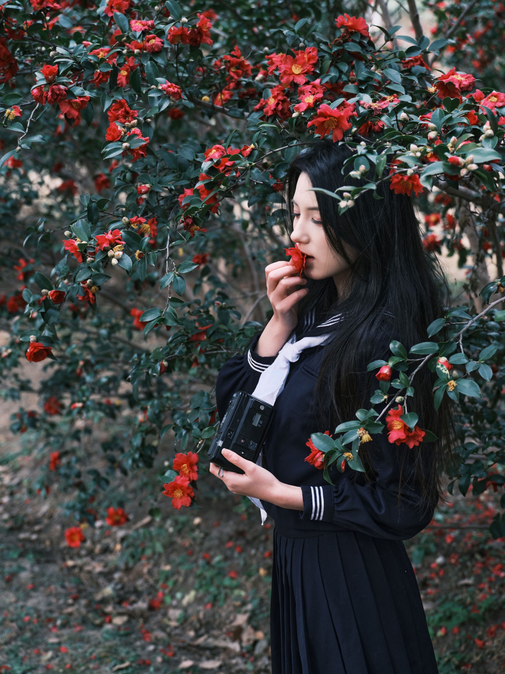 Enyyyn - 《拍山茶花的少女》[25P] 插图5