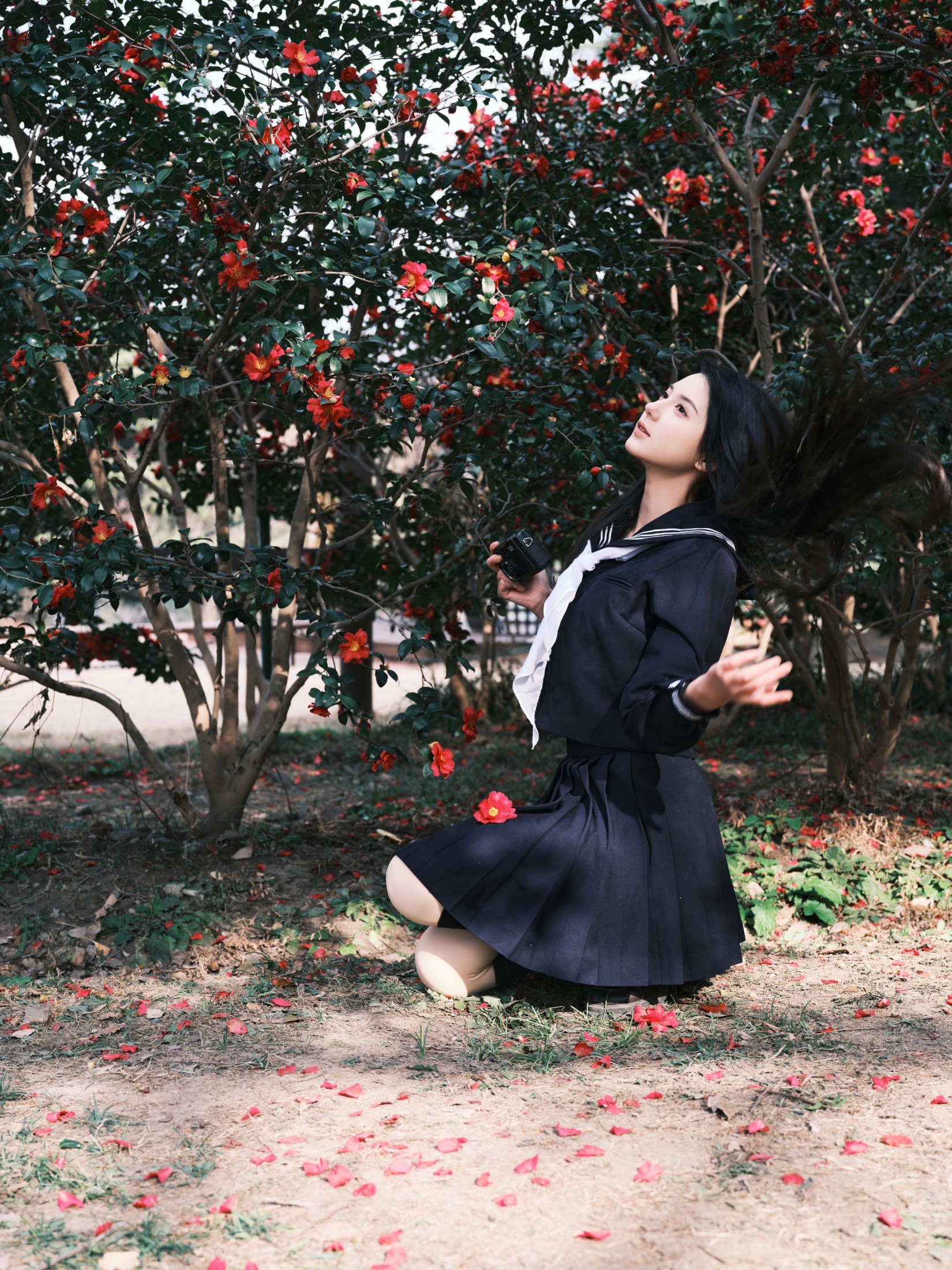 Enyyyn - 《拍山茶花的少女》[25P] 插图4