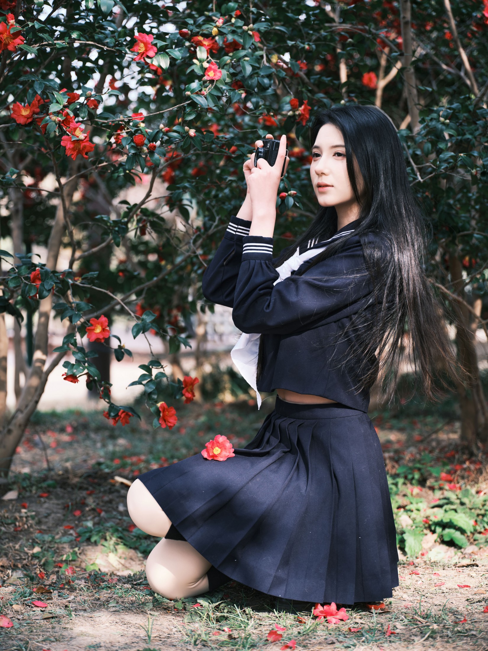 Enyyyn - 《拍山茶花的少女》[25P] 插图3