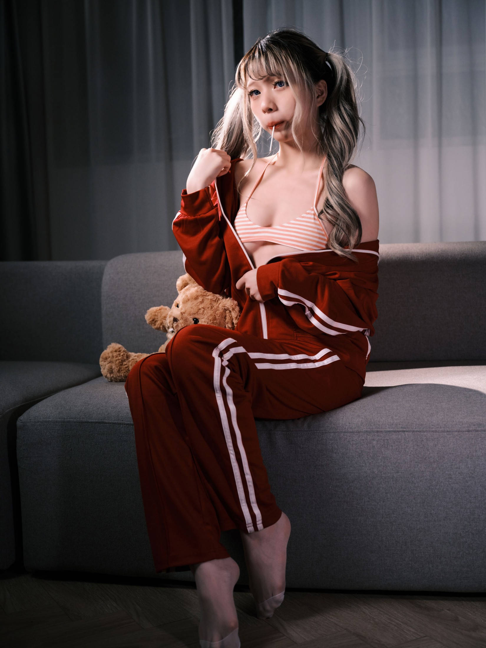 琴玖久 - 《运动服宅女》[12P]-66COS