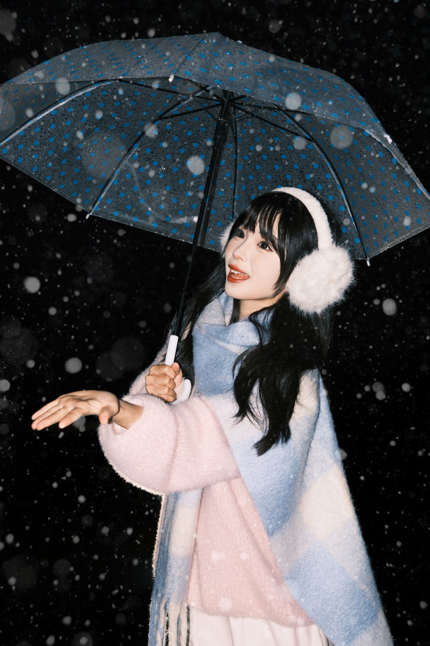 四月泡芙 - 《我在细雨里漫游》[9P]-66COS