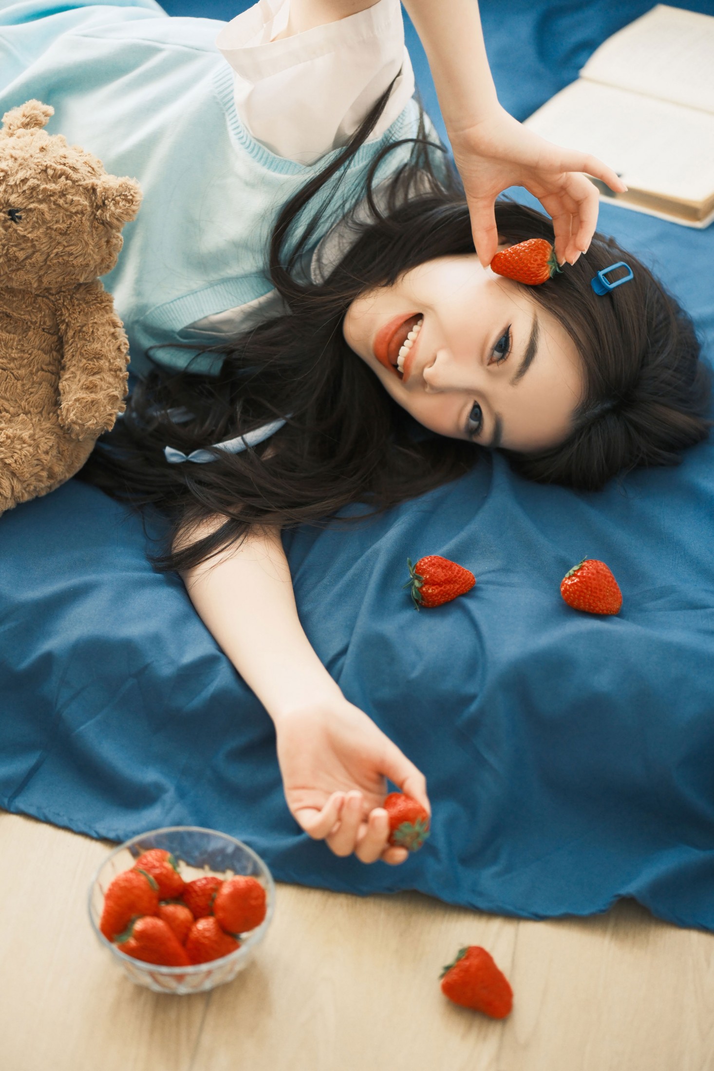 快乐的宝贝 - 《JK小草莓》[9P] 插图5