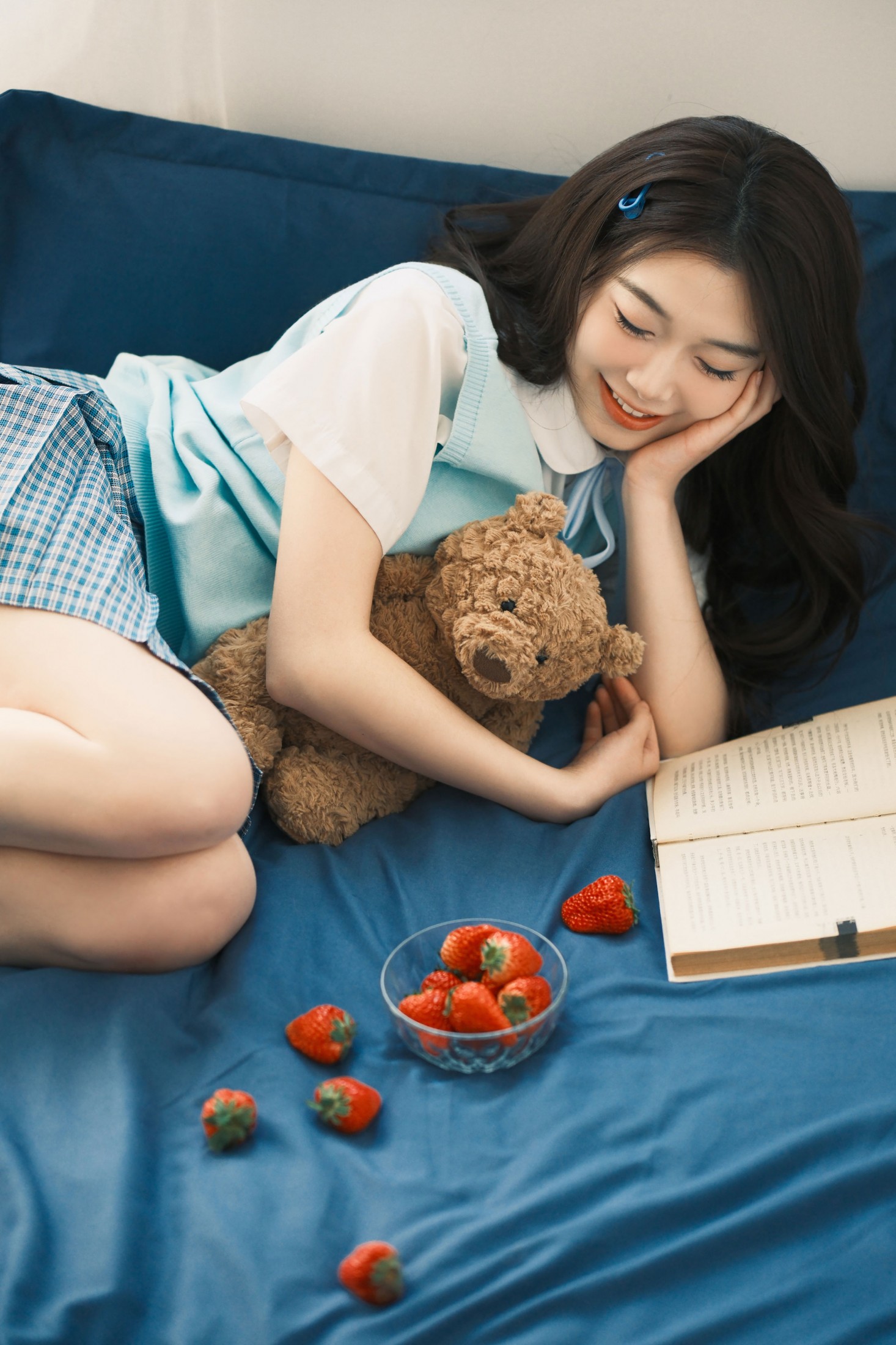 快乐的宝贝 - 《JK小草莓》[9P] 插图4