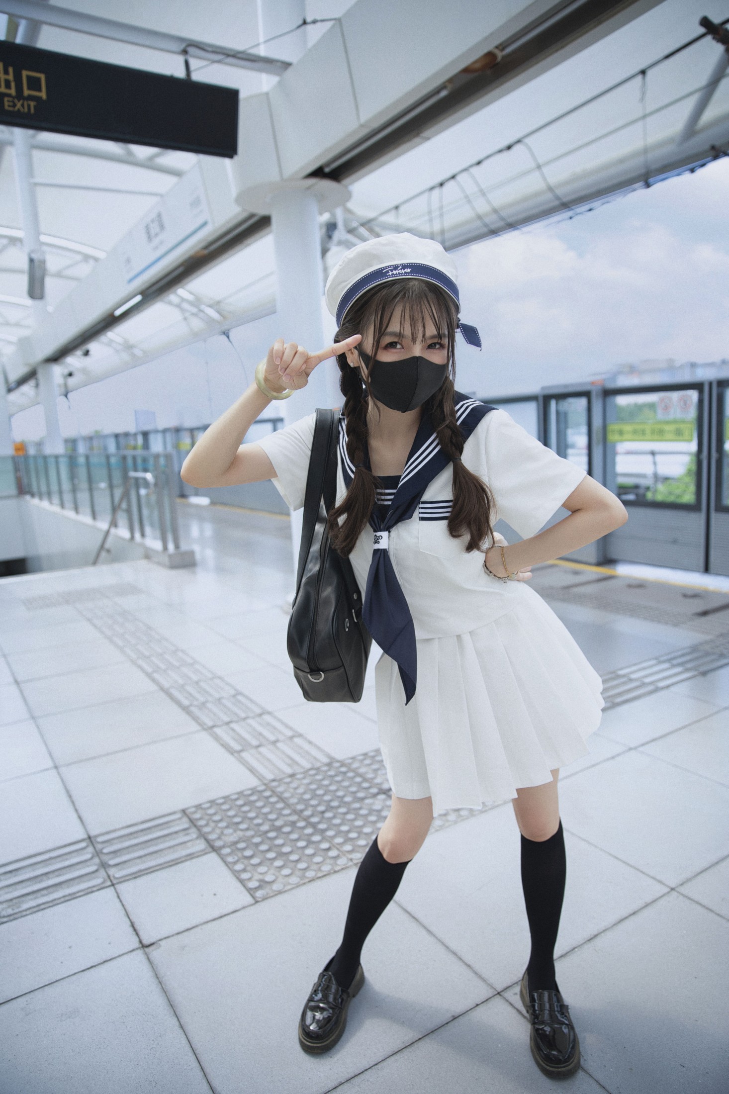 丫小丫殿下 - 《地铁站》[9P] 插图3