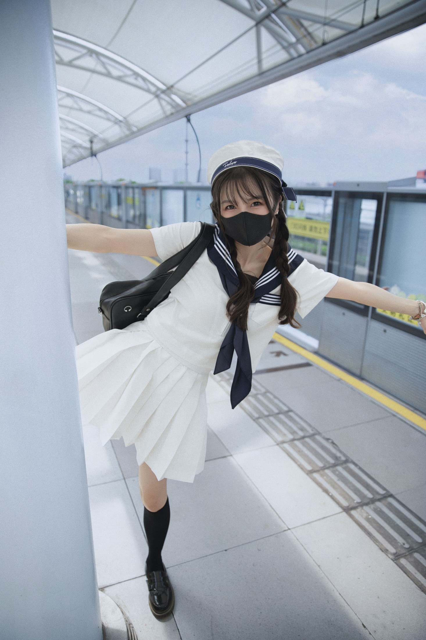 丫小丫殿下 - 《地铁站》[9P] 插图5