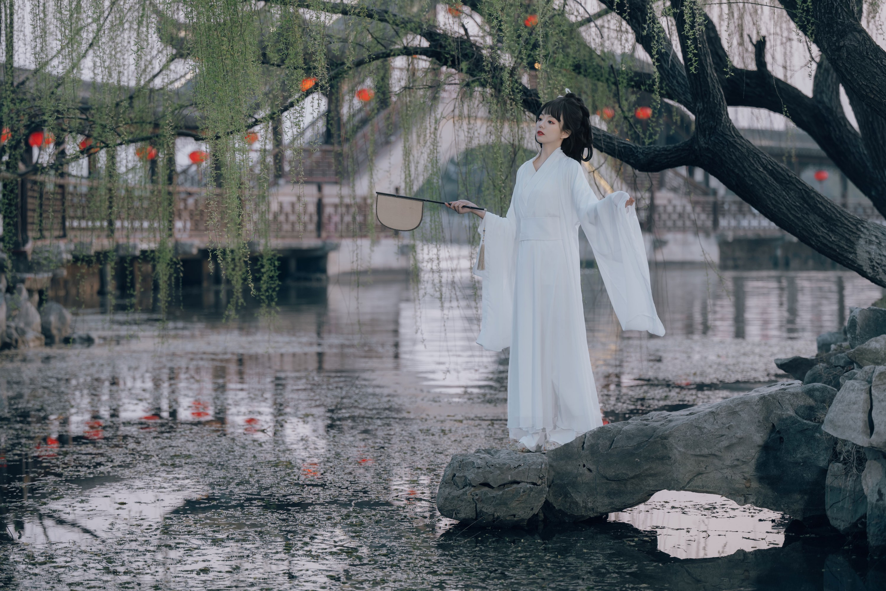 佳佳 - 《江南春信，白衣归》[34P]-66COS