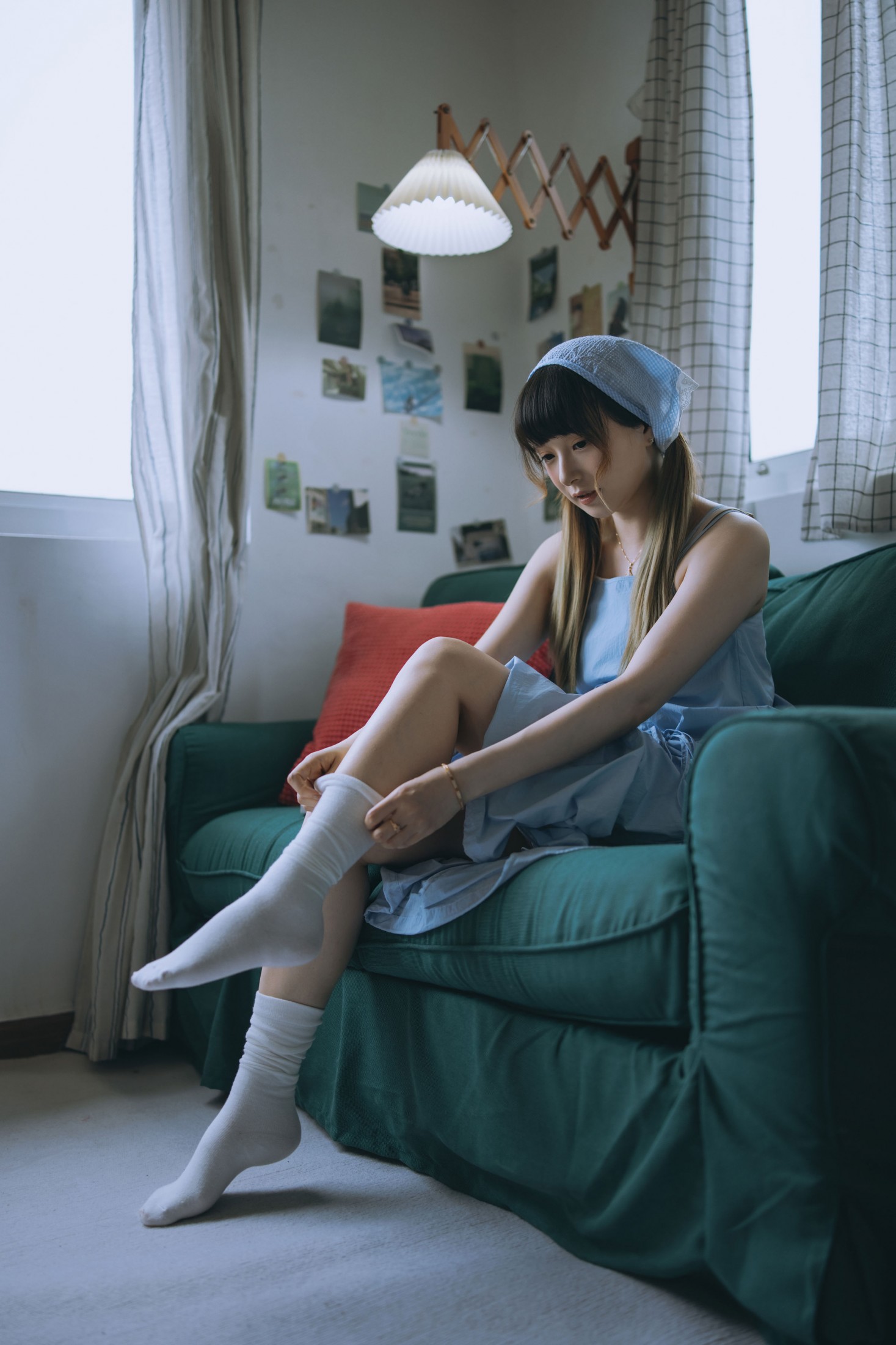 鲨鱼熊 - 《阴天在不开灯的房间》[17P]-66COS