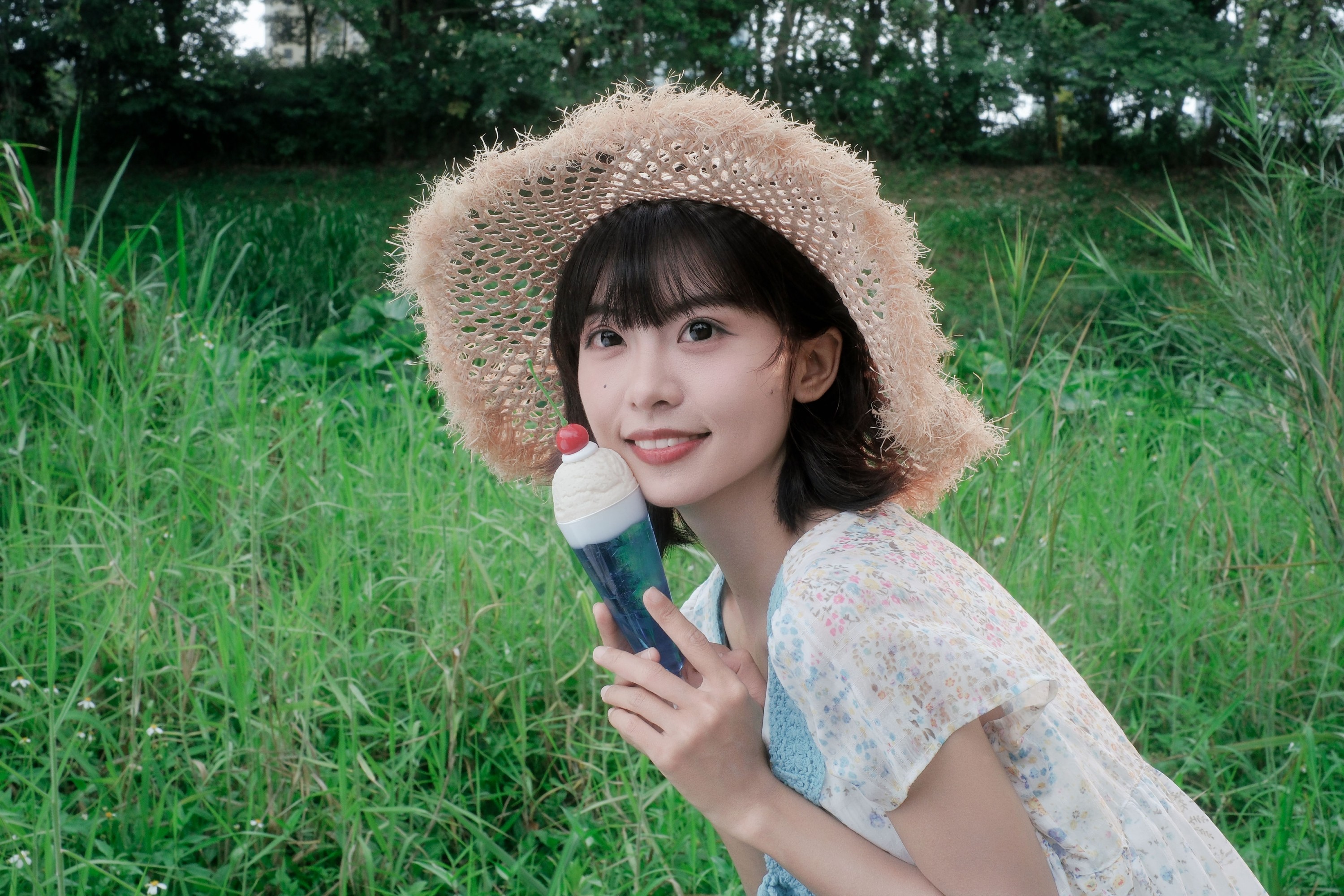 暗中讨饭 - 《夏日的浪漫，藏在漫野的绿意里》[36P] 插图2