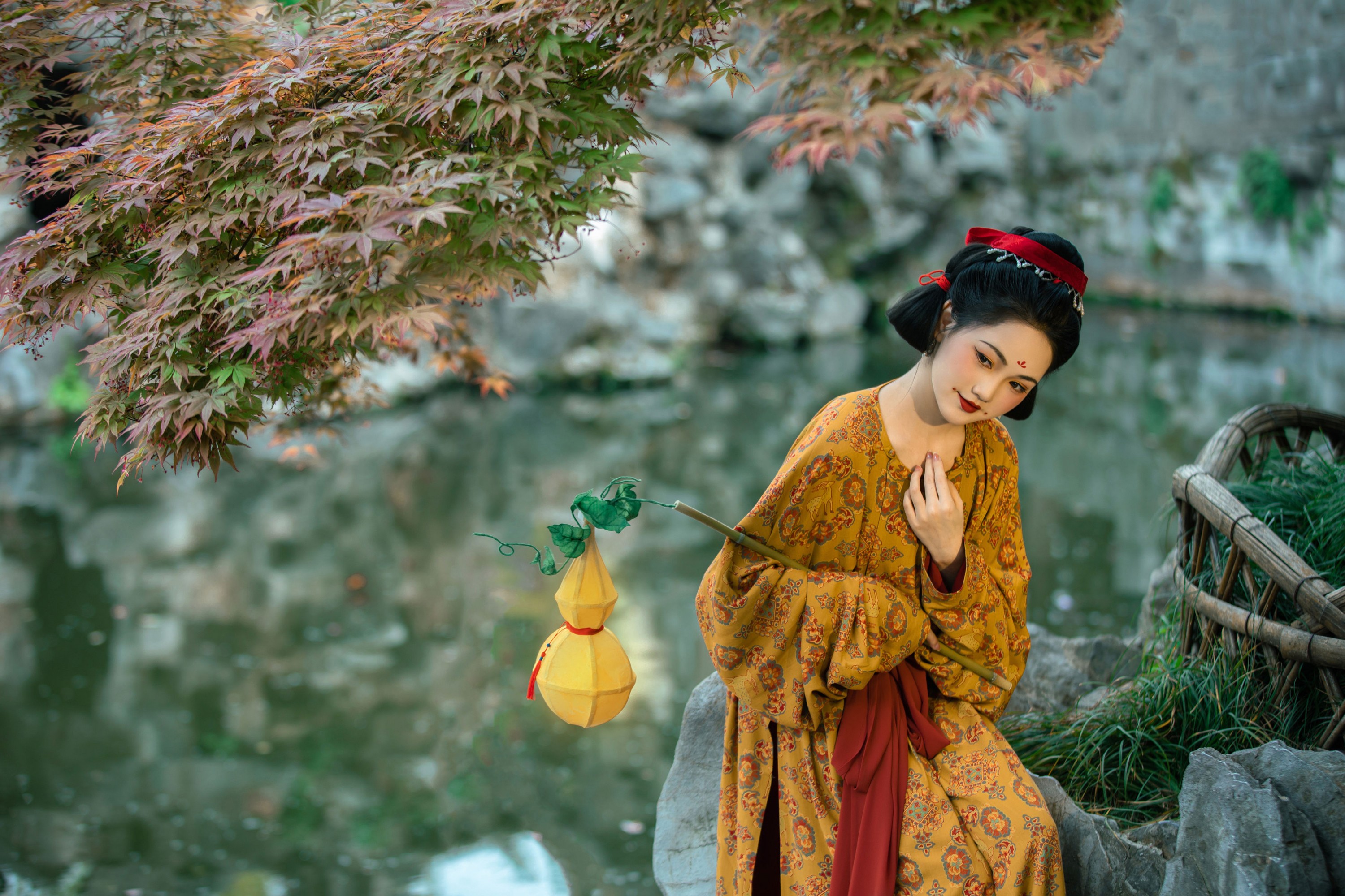 《春天里的红枫》[12P] 插图3