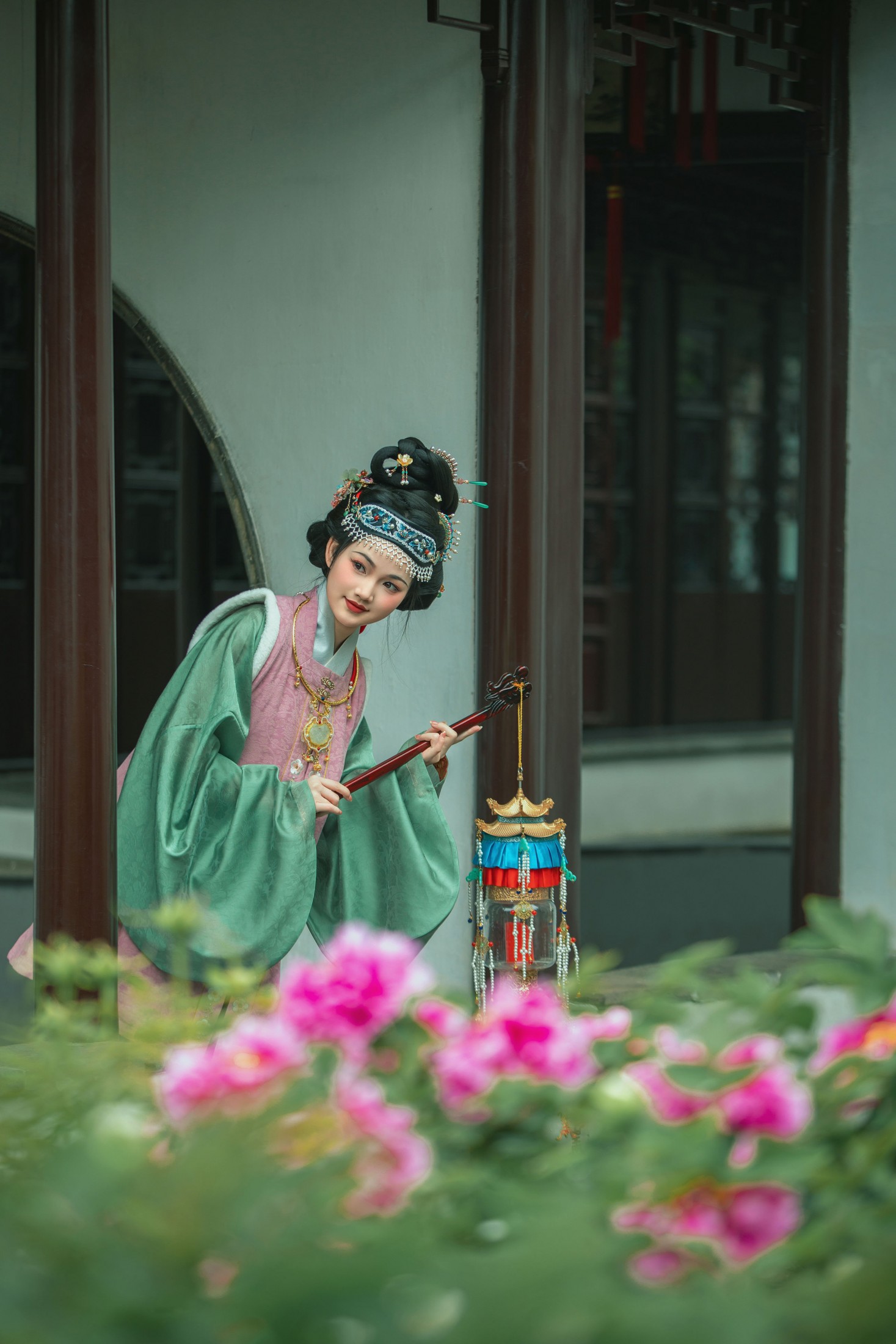 《牡丹从中的明仕女》[20P]-66COS