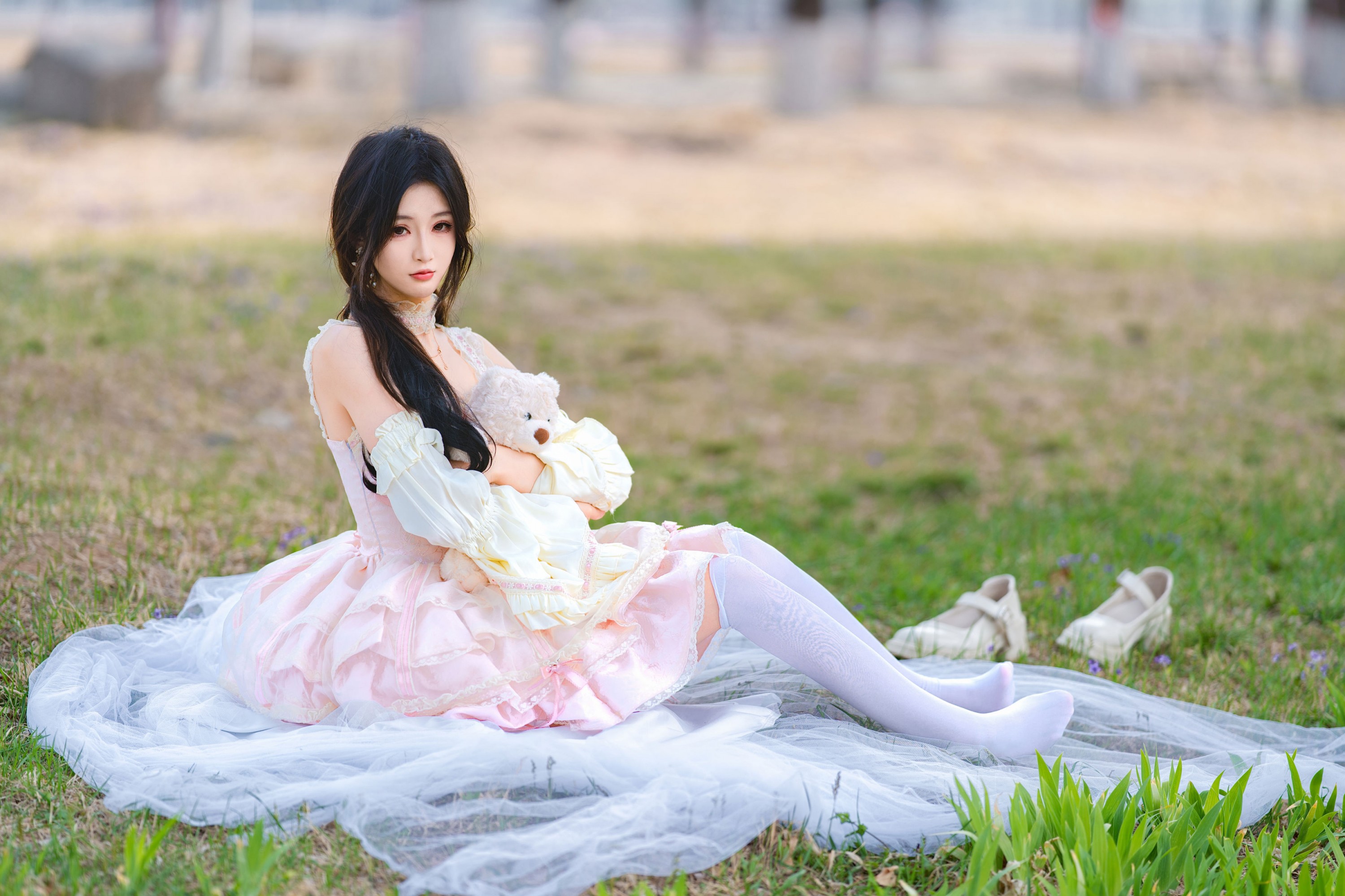 《甜妹洛丽塔洋装 · 春日草坪 小熊与少女的童话邂逅》[33P]-66COS