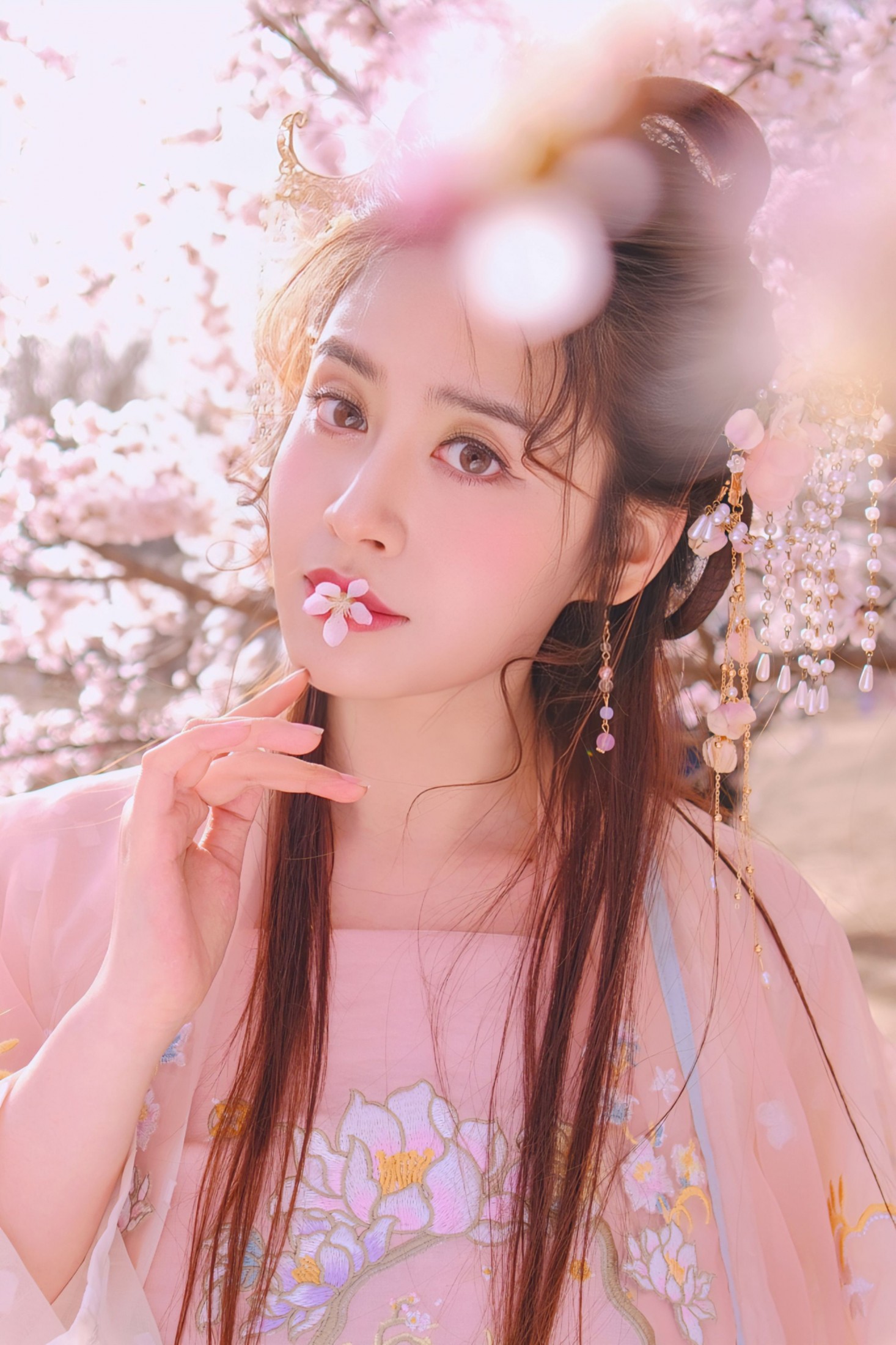 《桃之夭夭，灼灼其华》[70P]-66COS