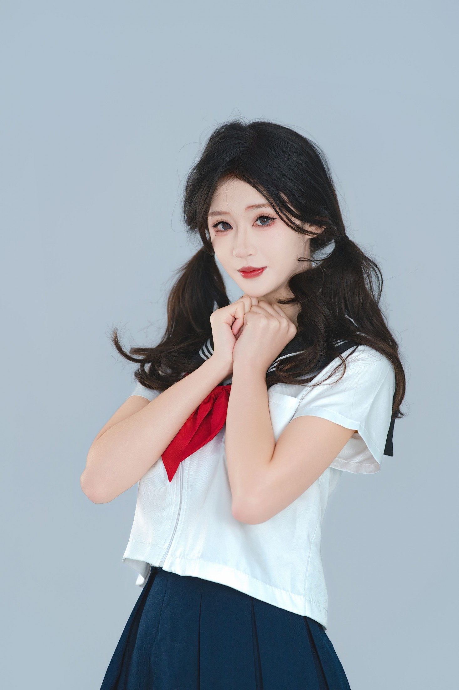 《日系水手服・浅灰背景 被定格的青春心事》[105P] 插图2