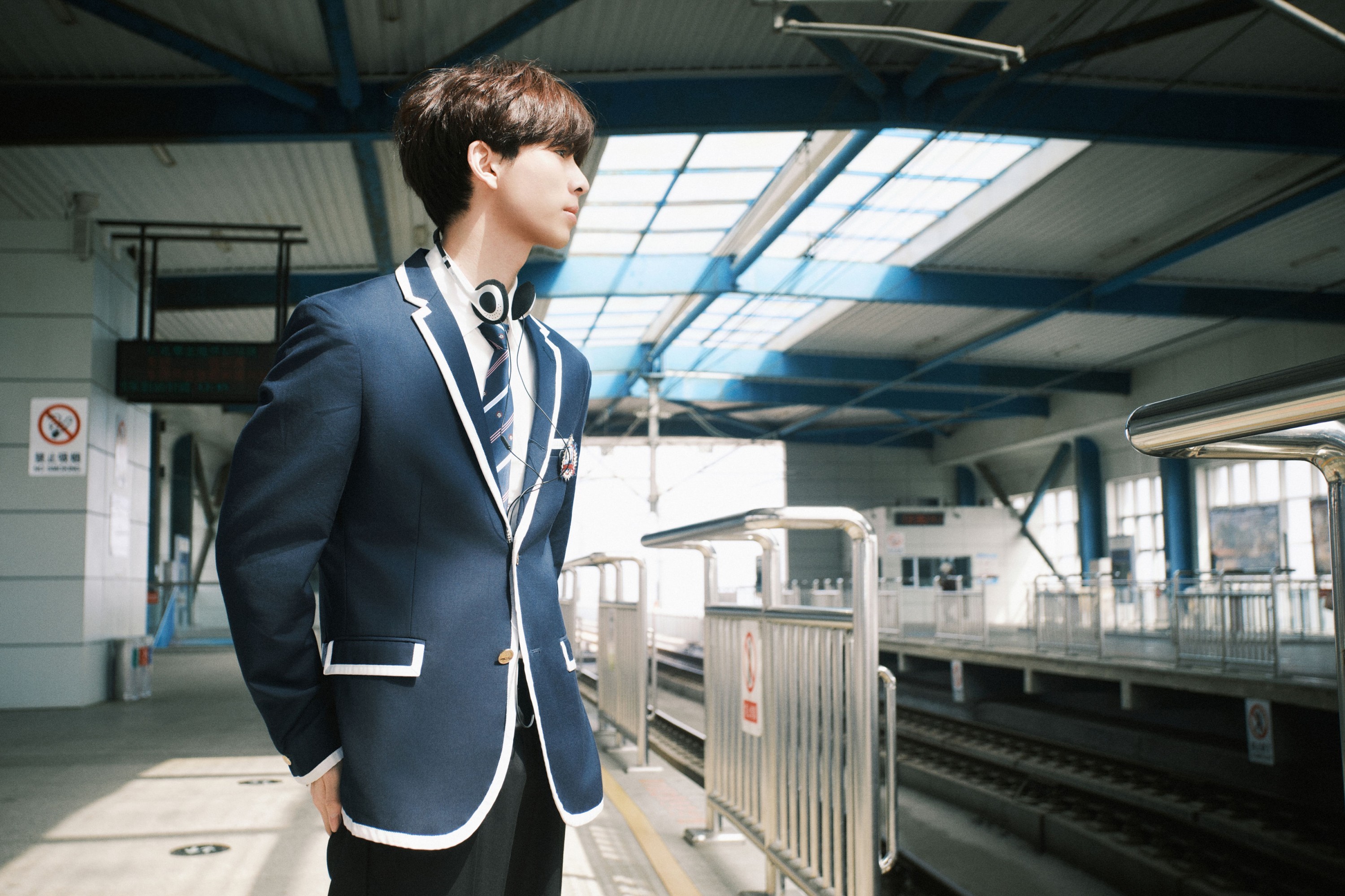 《轻轨站男孩》[21P]-66COS