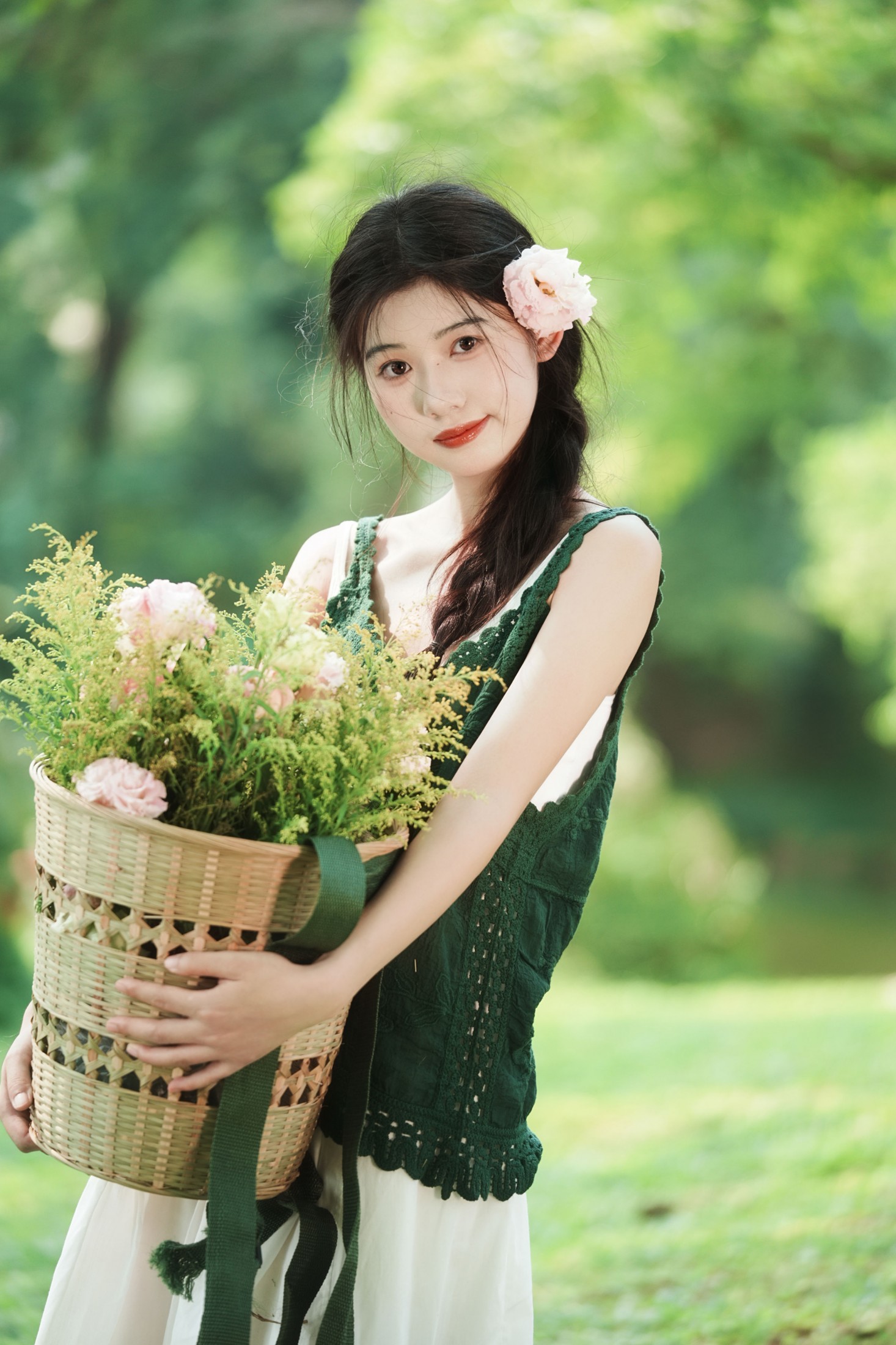 《绿野与她｜森系写真》[9P] 插图5