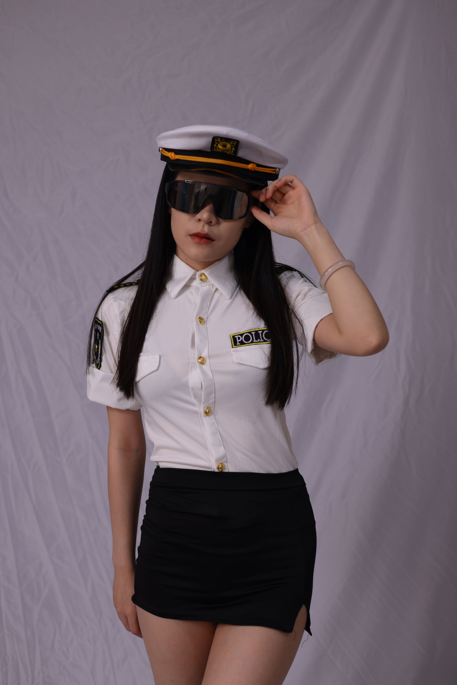 《女警官》[56P] 插图2