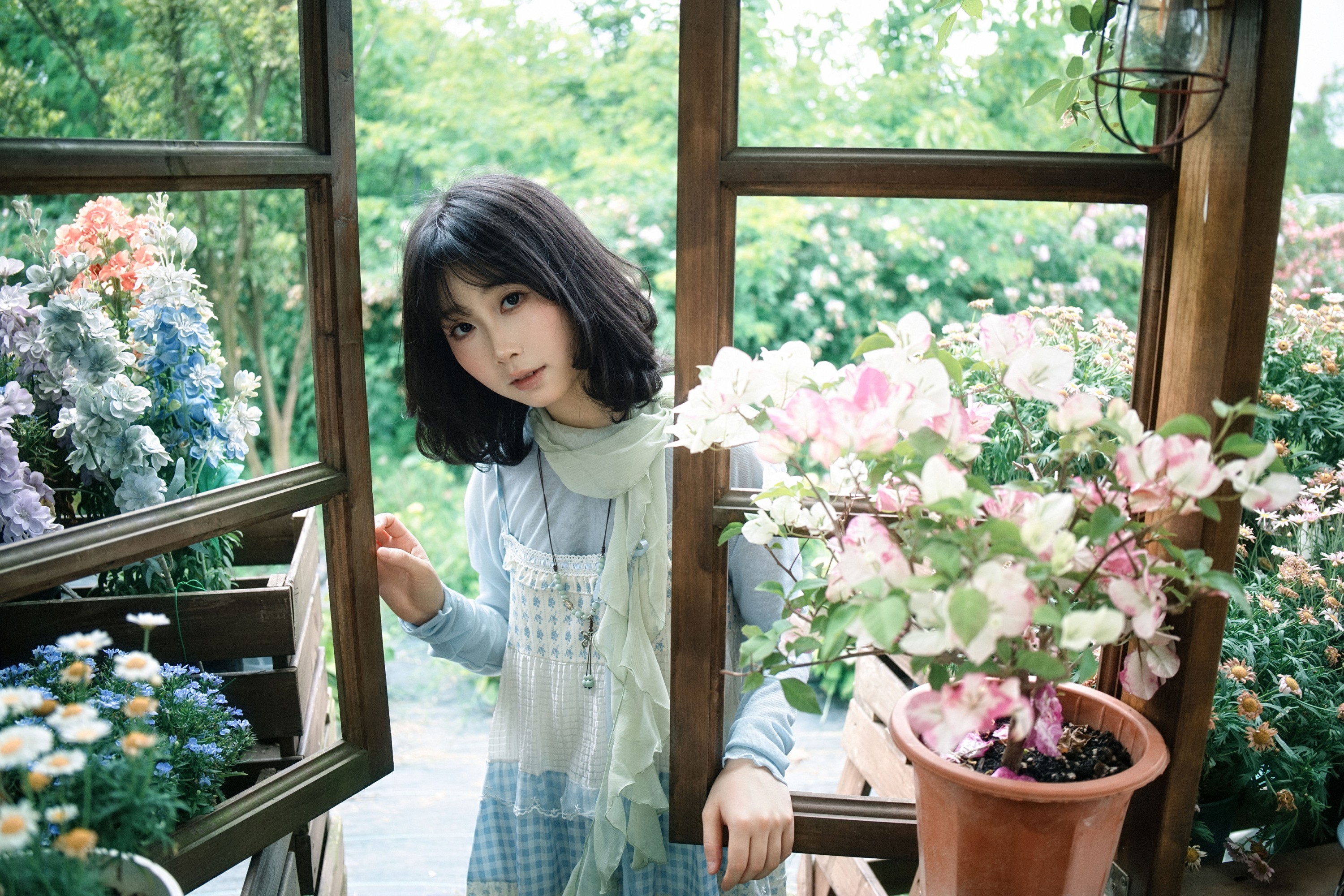 《经过一个花园》[35P] 插图3