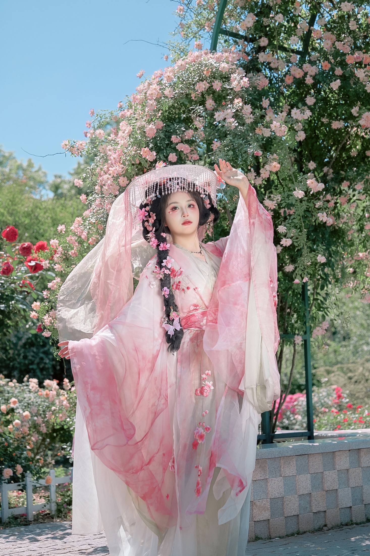 《一头扎进蔷薇花里》[21P]-66COS