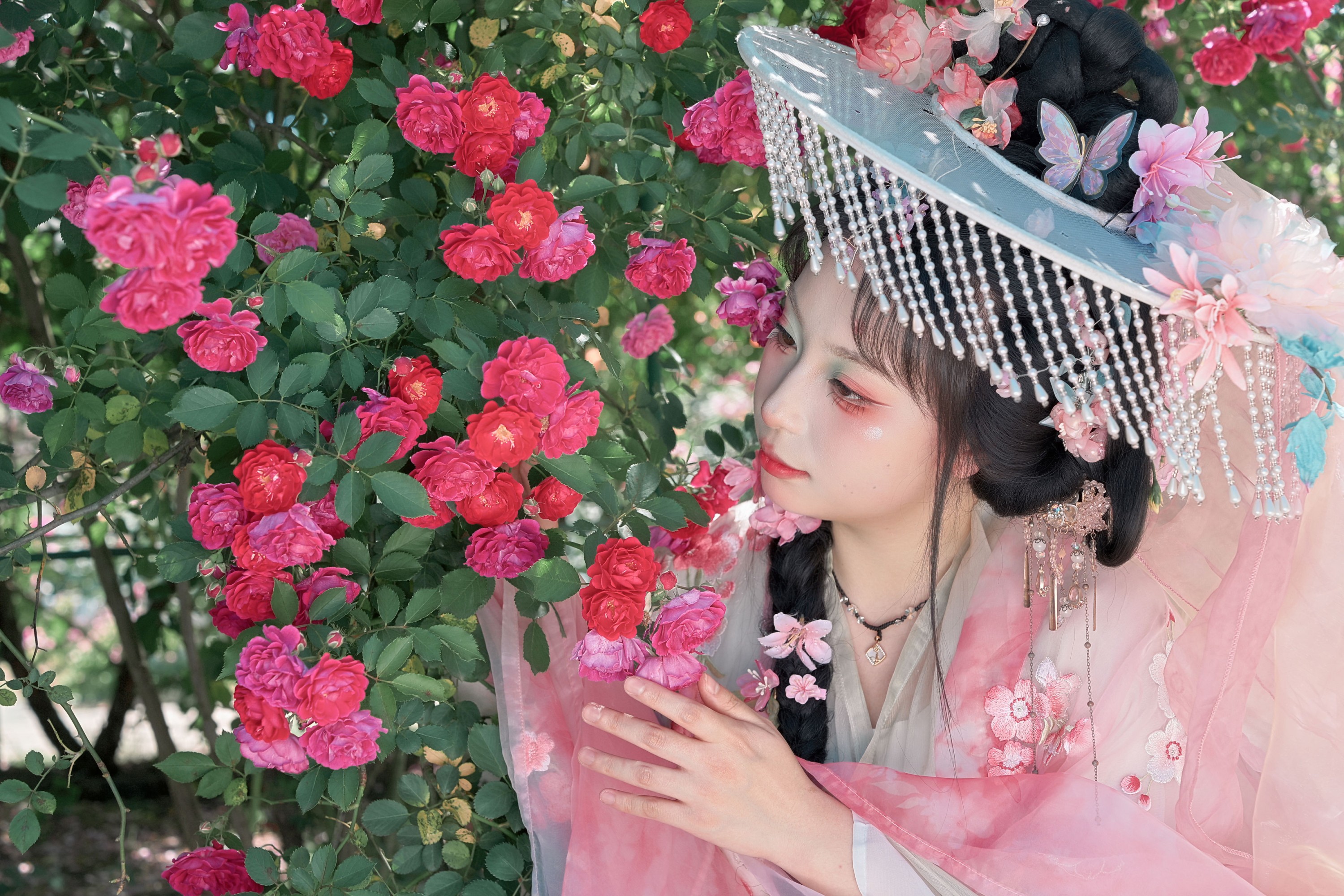 《一头扎进蔷薇花里》[21P] 插图4