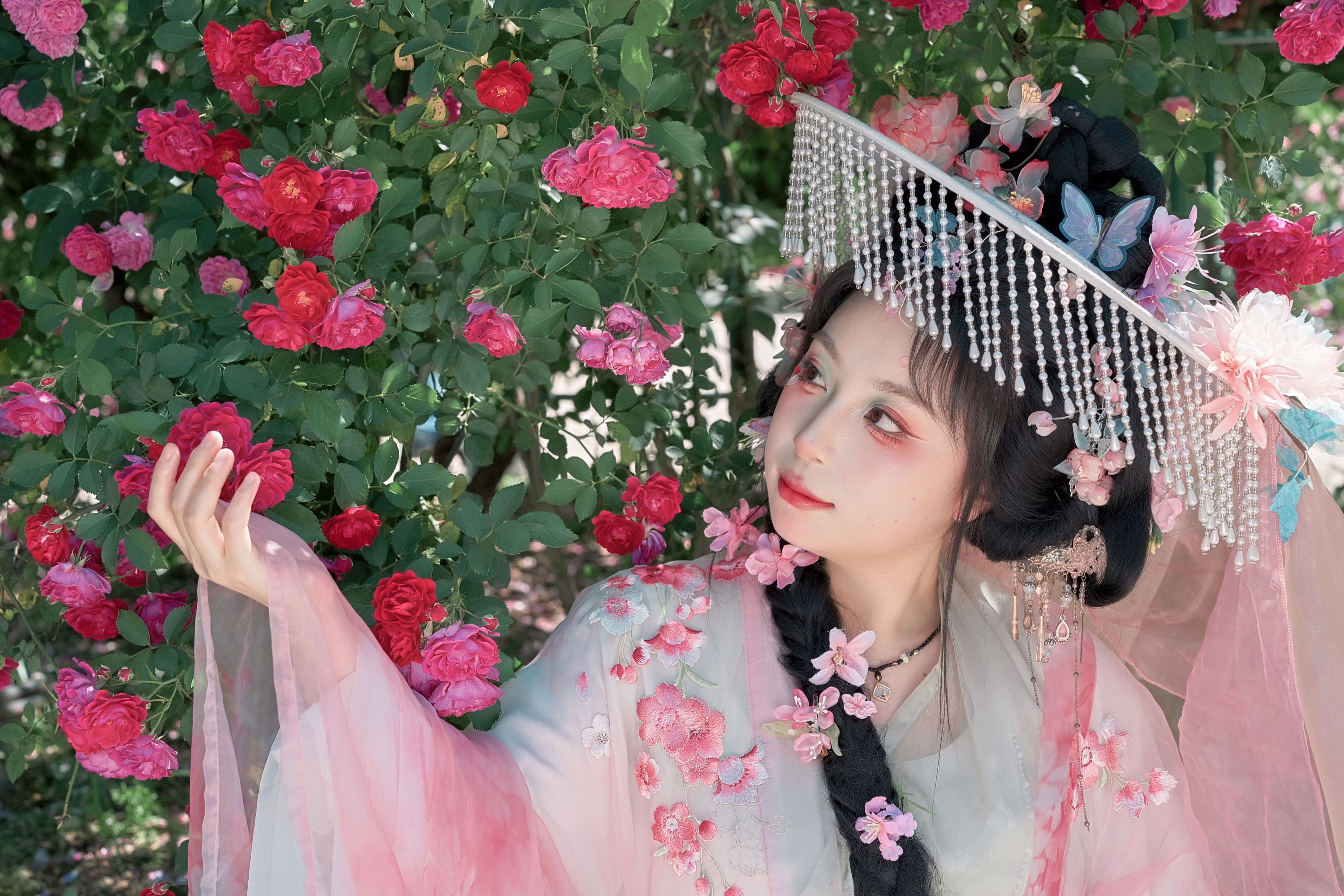 《一头扎进蔷薇花里》[21P] 插图5