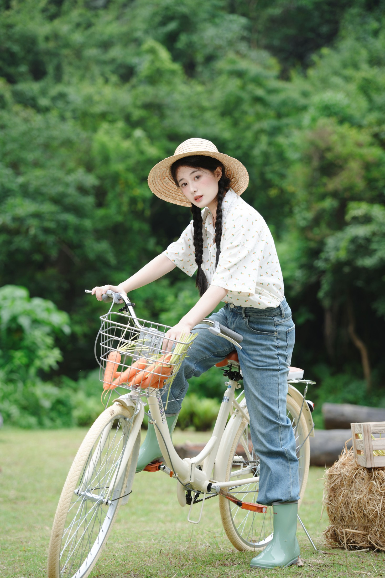 《牧场中的可爱女孩》[12P] 插图2