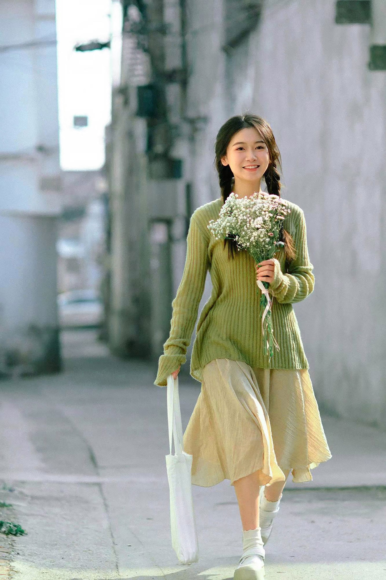 《雏菊是春天寄来的情书》[14P] 插图4