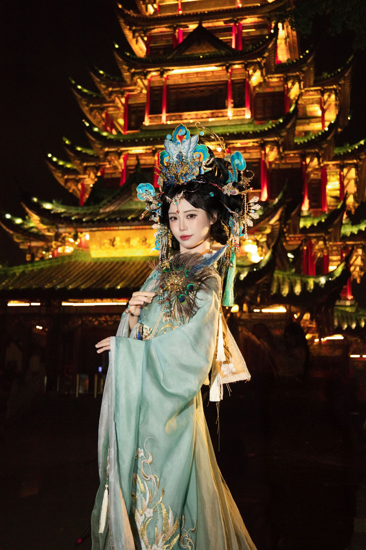 《古楼灯影摇，青衣映月来》[12P] 插图2