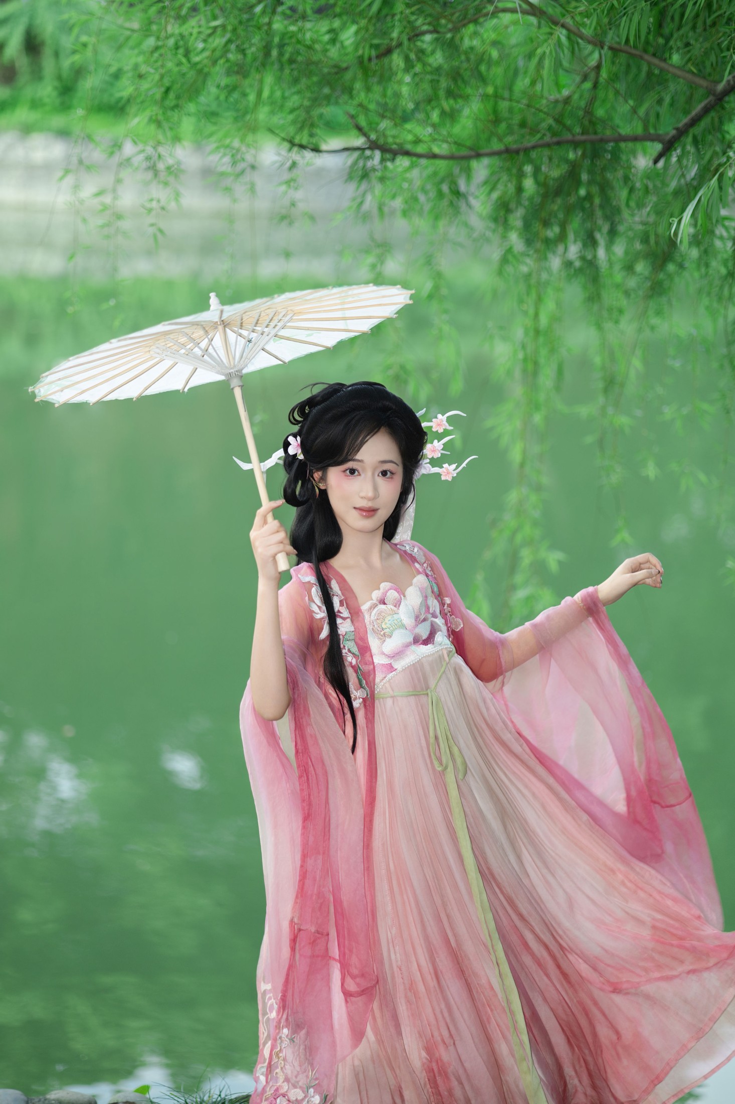 《 柳叶垂波，桃花照影，不负人间四月天》[18P] 插图5