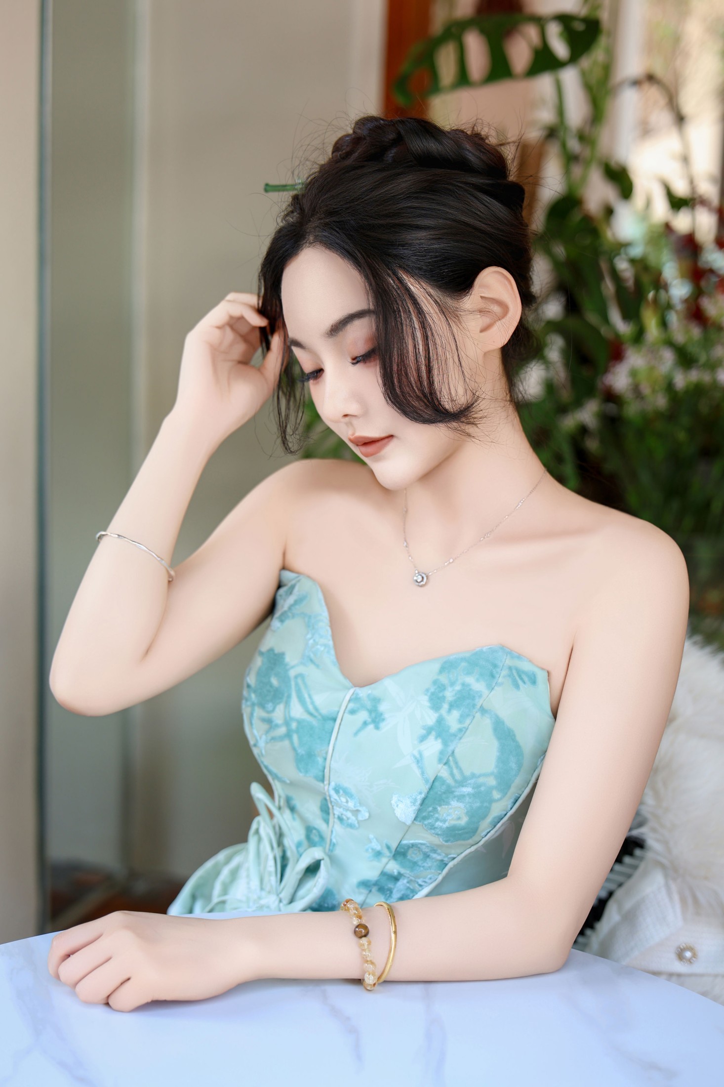 《阳光花房里的下午茶》[20P] 插图2