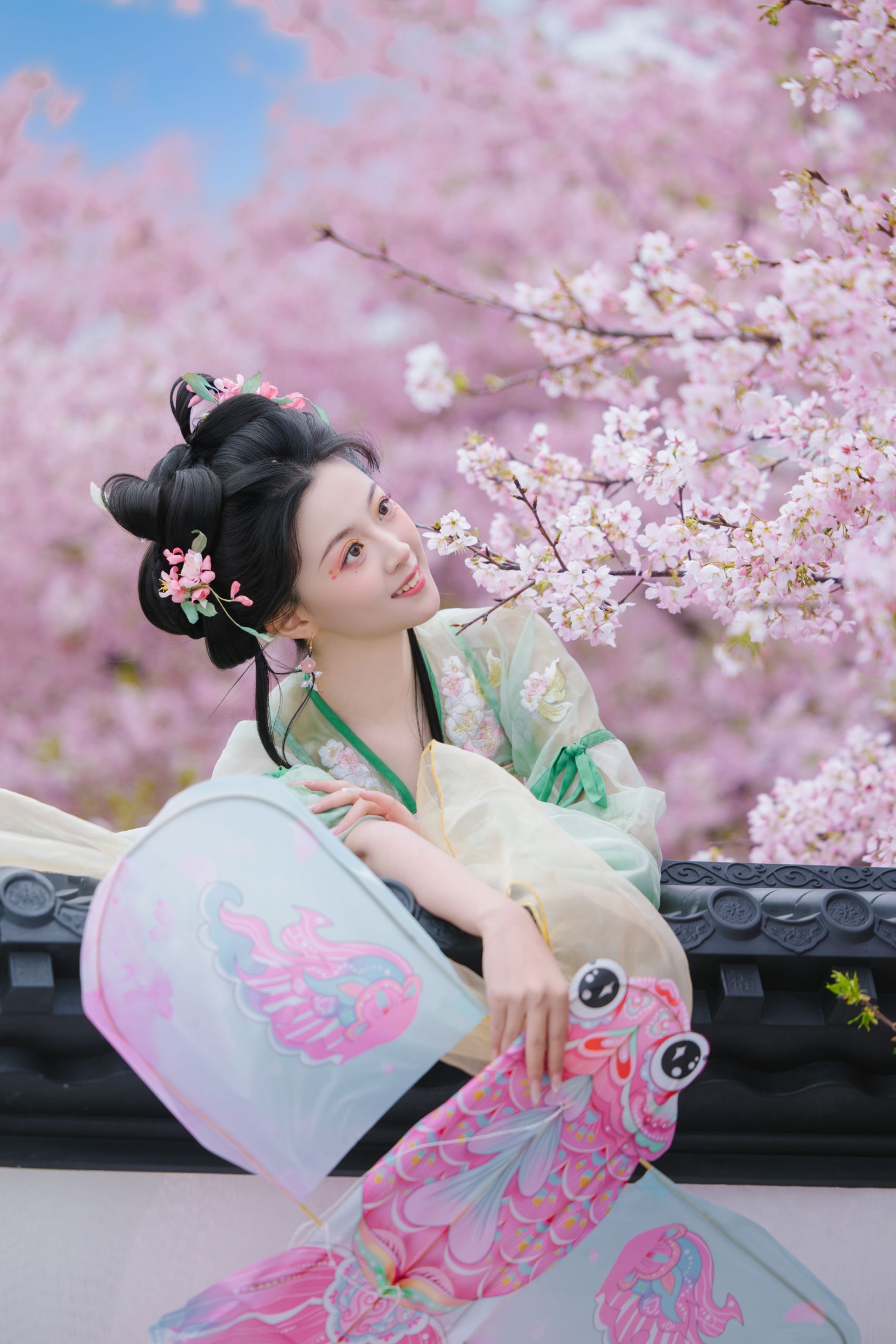 《爬墙少女》[20P] 插图5