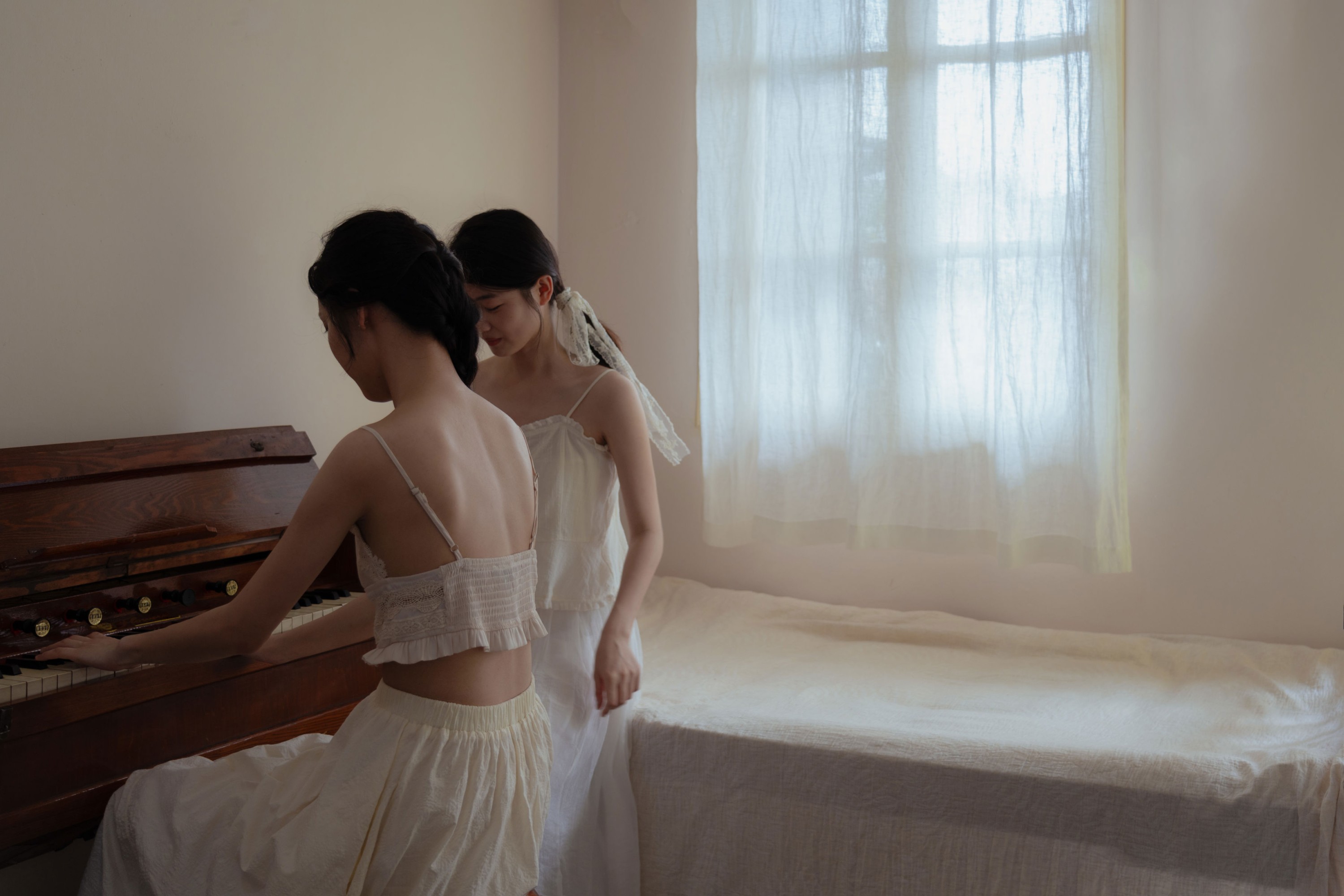 《镜中，我们》[26P] 插图3