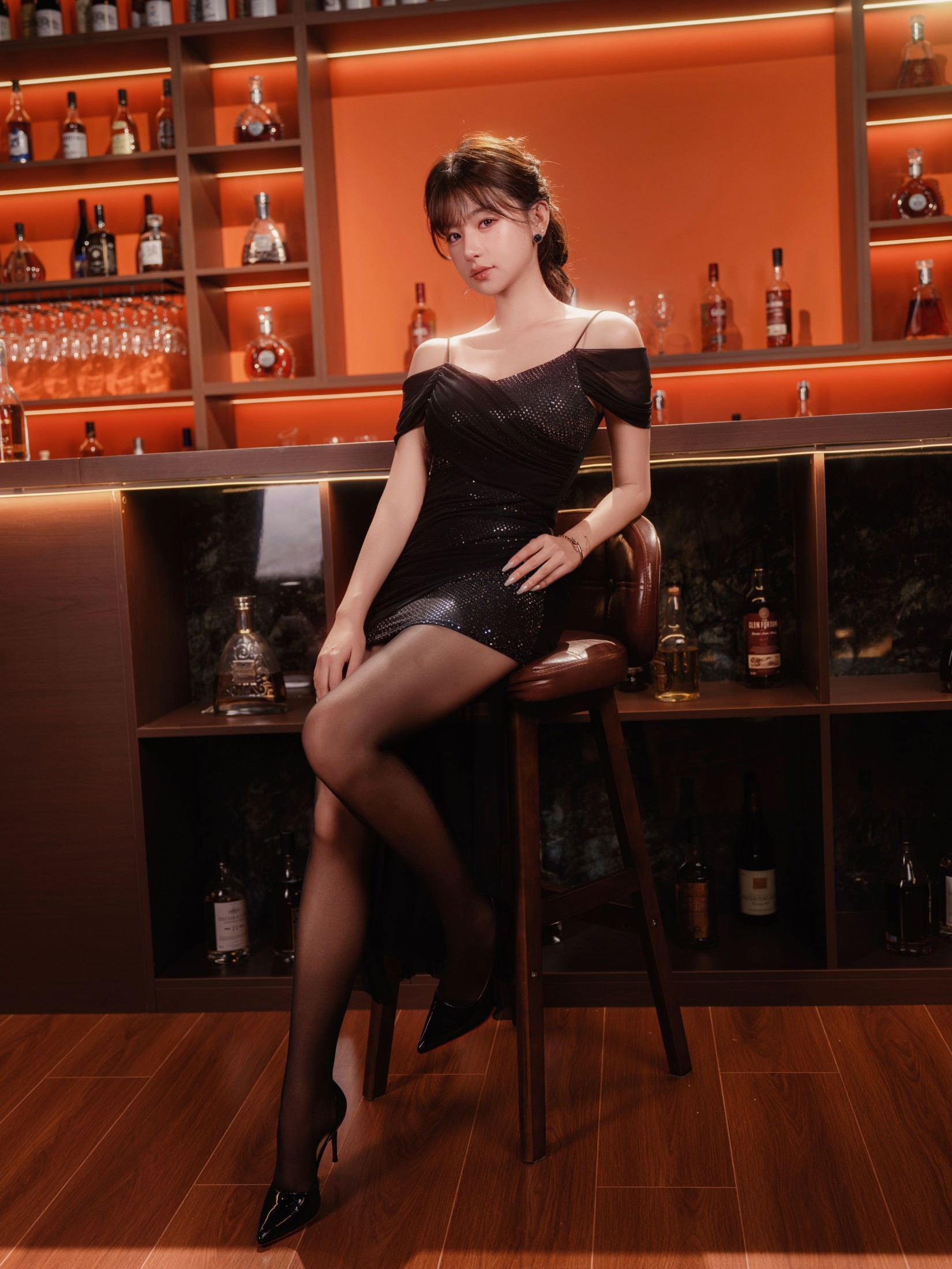 《酒吧夜色》[25P] 插图3