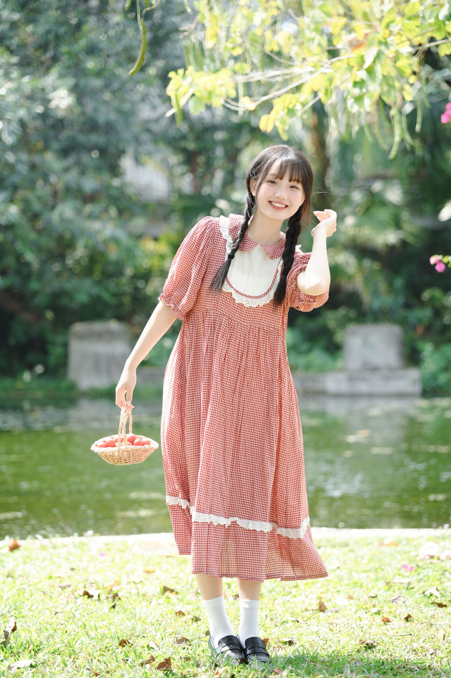 《湖边碎花裙女孩》[11P] 插图3