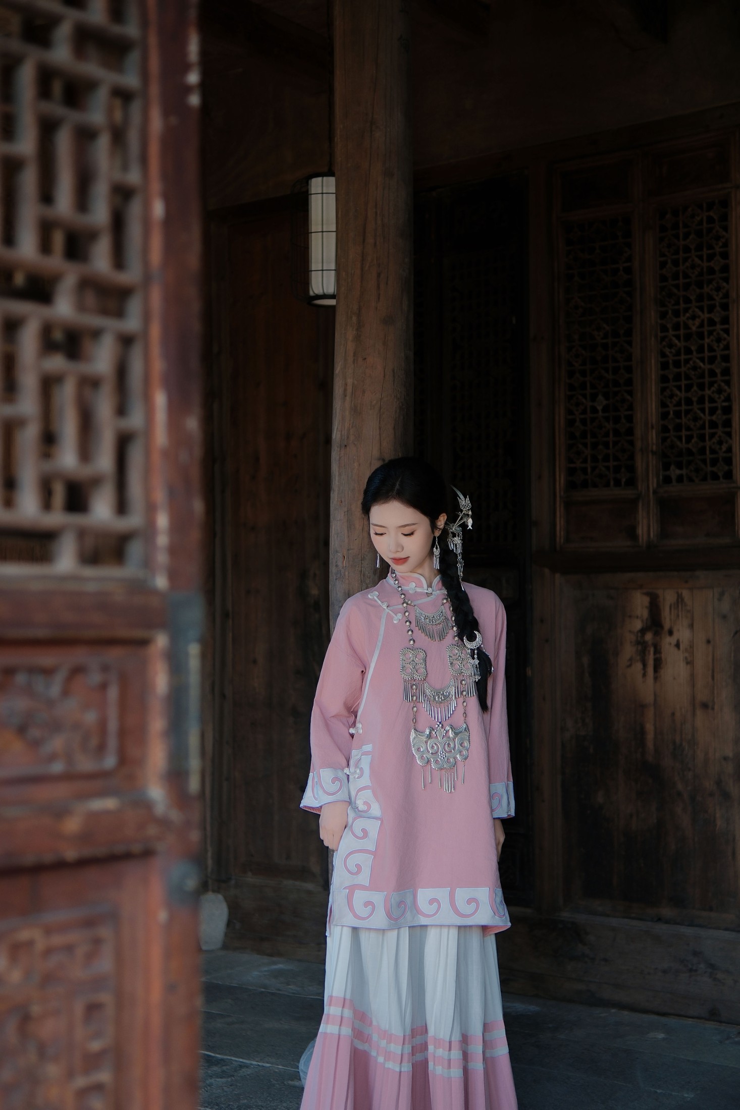 《粉色彝族》[32P] 插图2