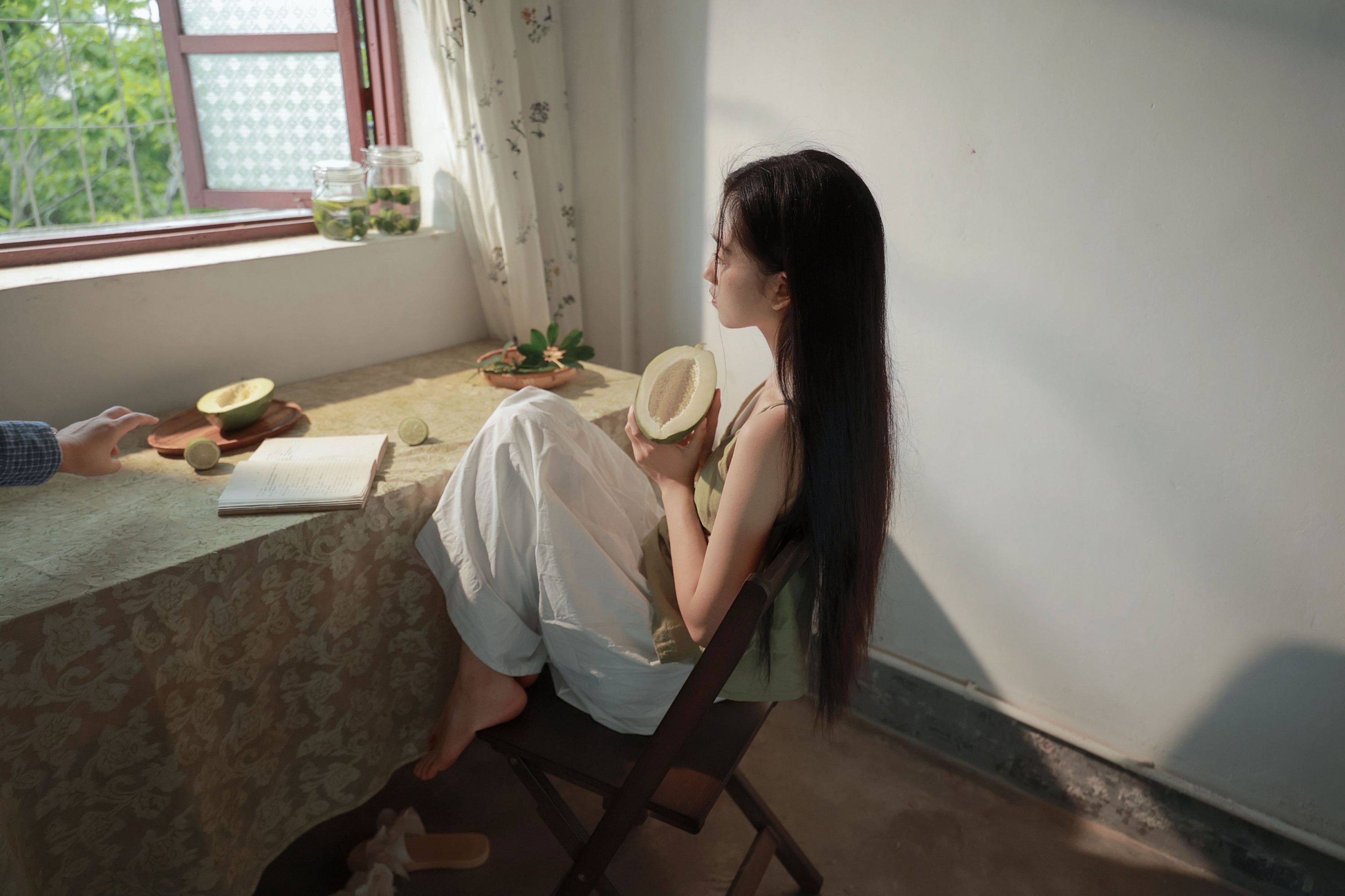 《光影漫过窗台，是青柠味的夏日午后》[18P] 插图2