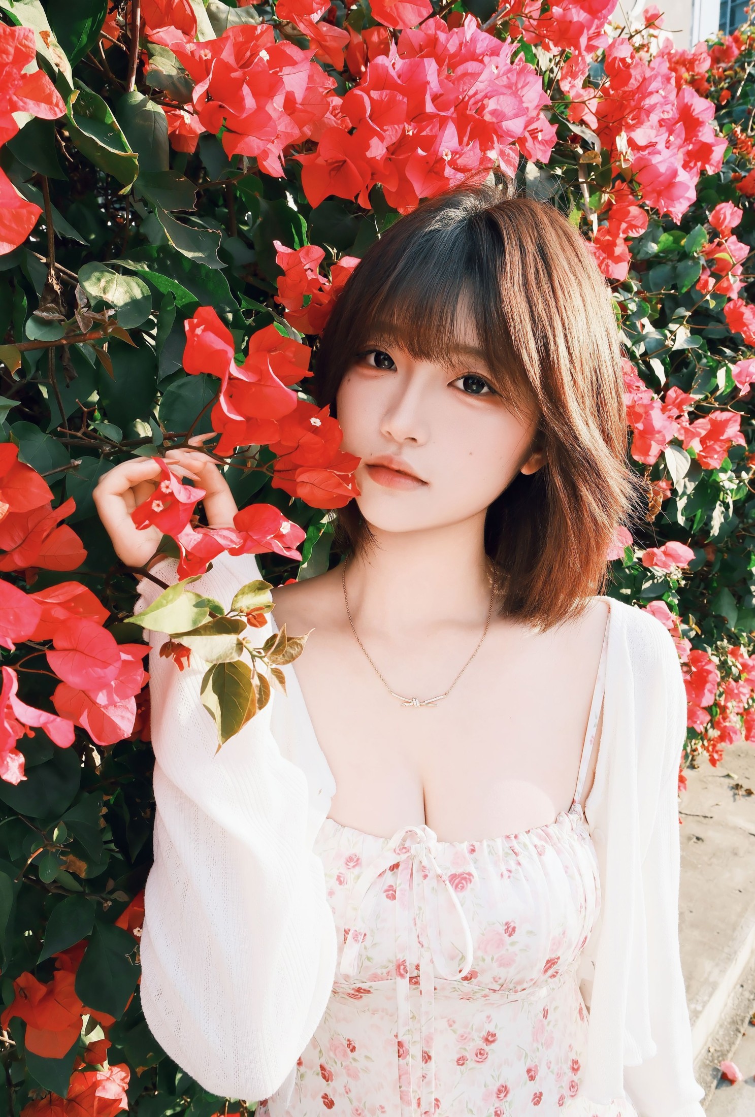 《她像是含苞待放的花骨朵》[12P]-66COS