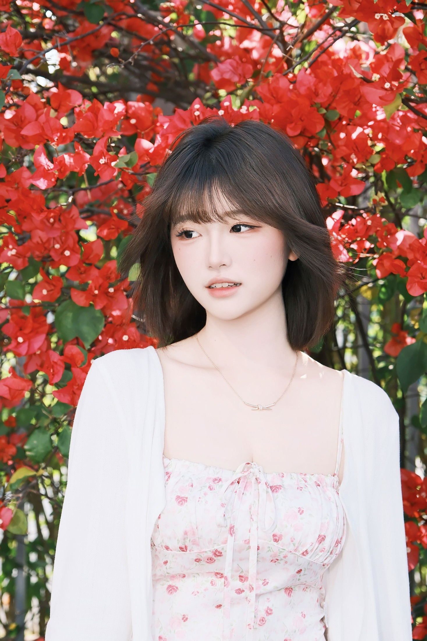《她像是含苞待放的花骨朵》[12P] 插图5