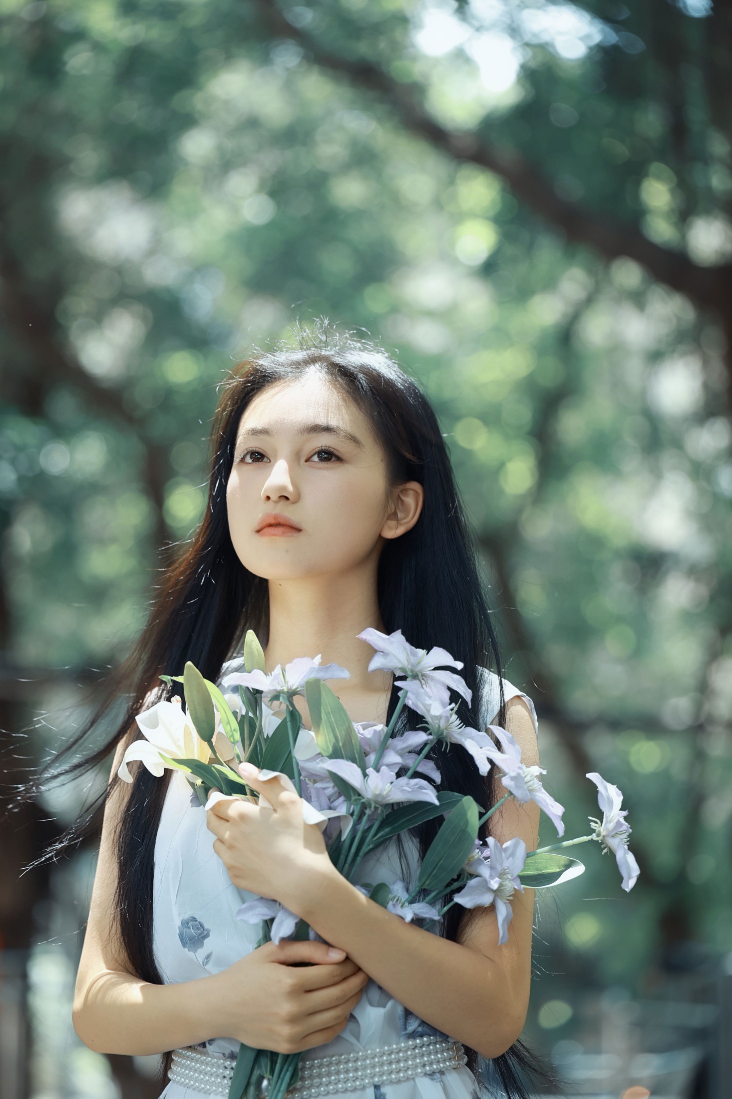 《风穿过老巷子，她与花都在等夏天》[23P] 插图3