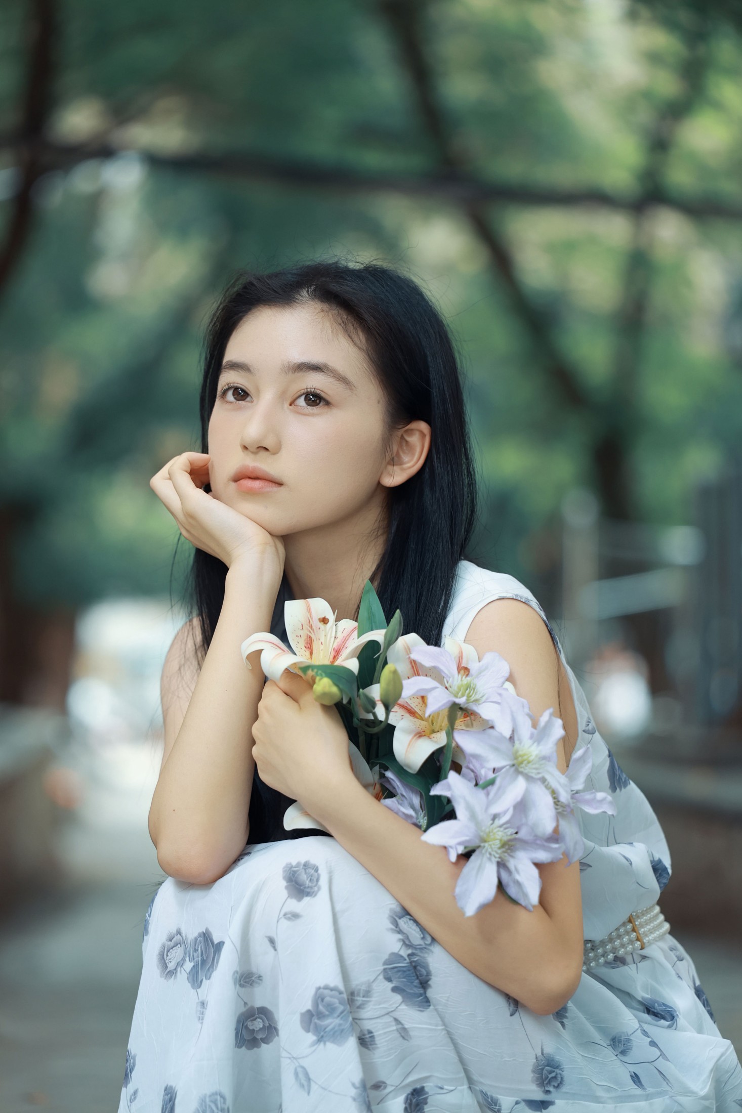 《风穿过老巷子，她与花都在等夏天》[23P] 插图5