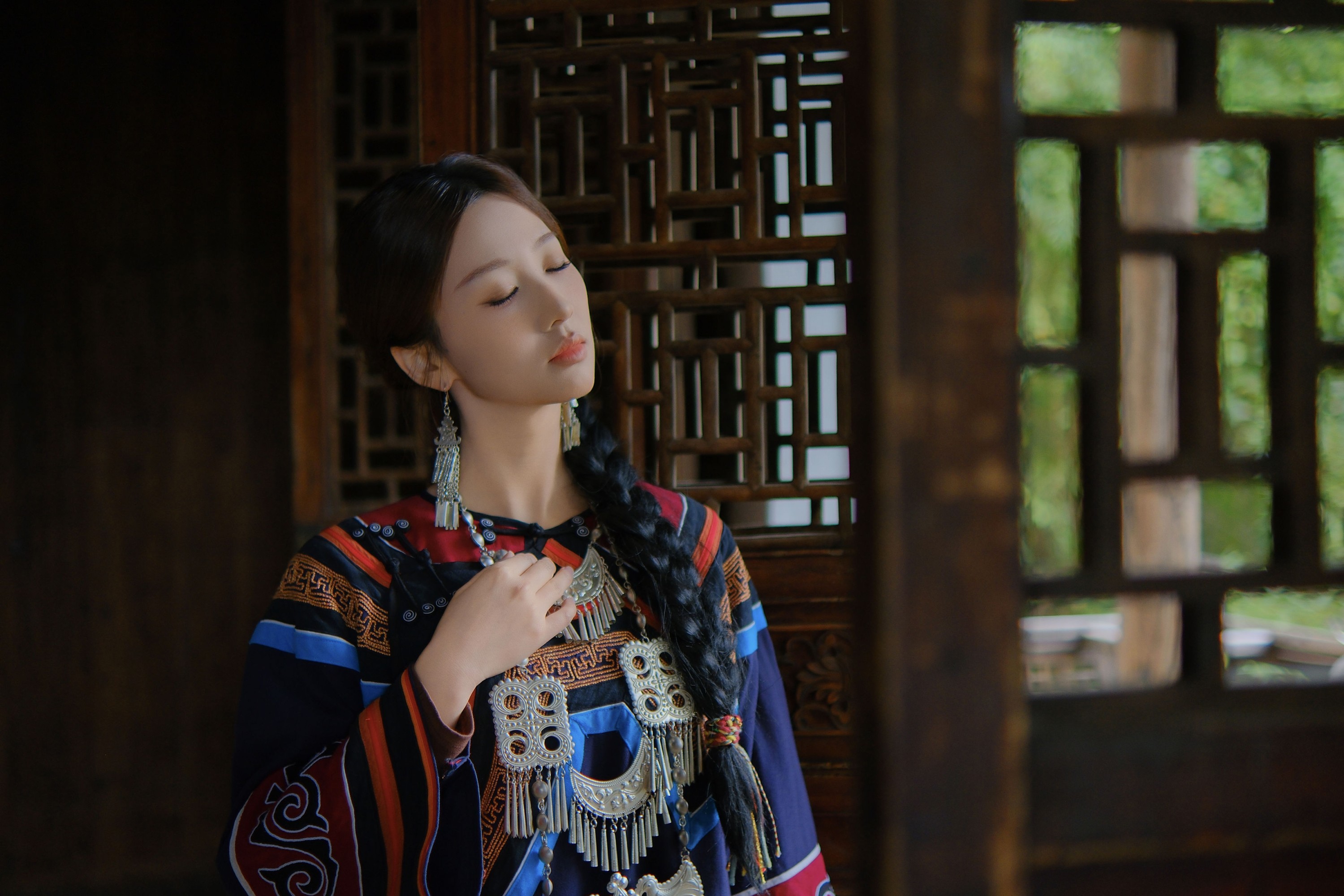 《彝族姑娘～月亮的女儿》[28P] 插图5